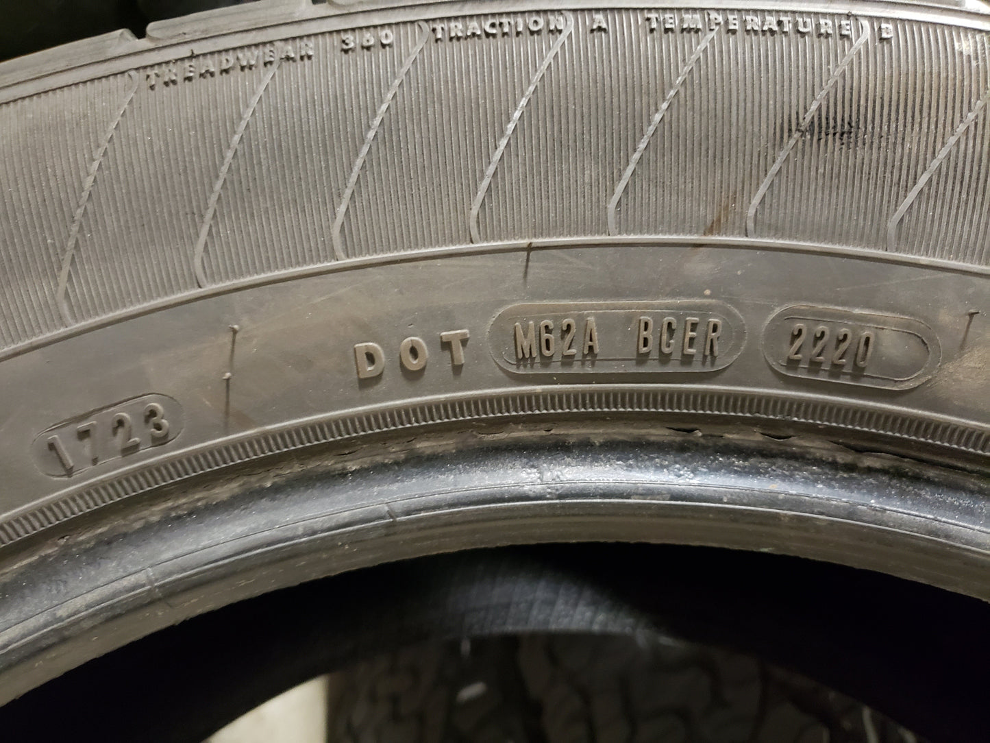 SET OF 4 275/55R20 Goodyear Eagle LS 2 111 S SL - Used Tires