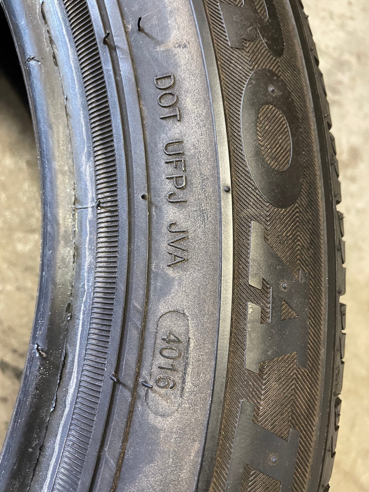 SINGLE 235/55R19 Forceland Road Claw 101 V SL - Used Tires