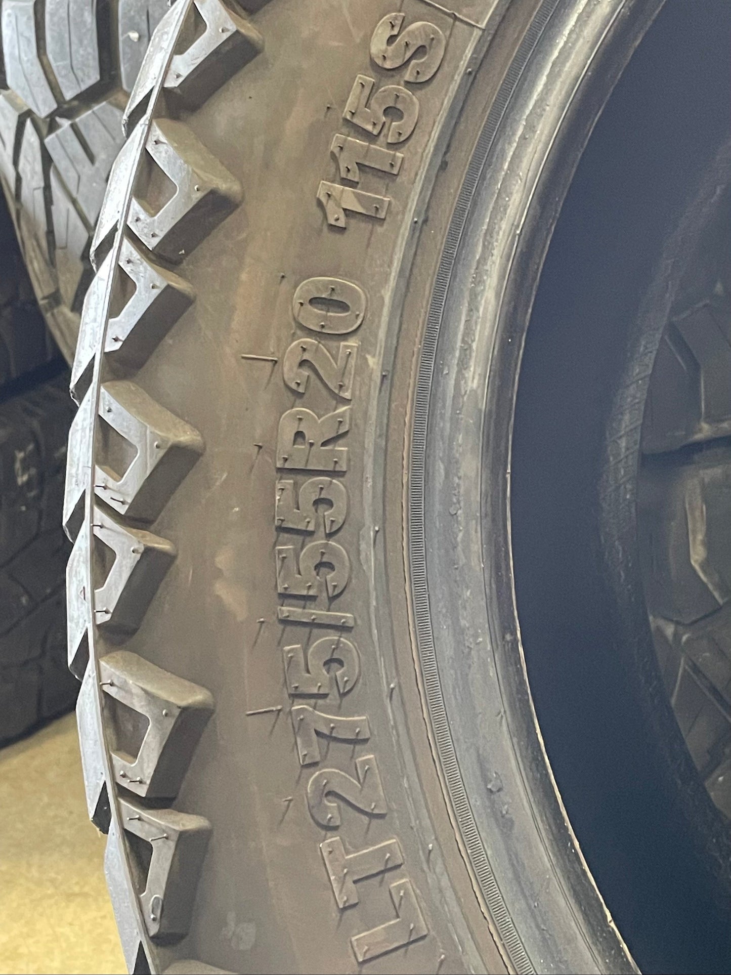 SINGLE 275/55R20 AMP Terrain Attack RT 115S D - Used Tires