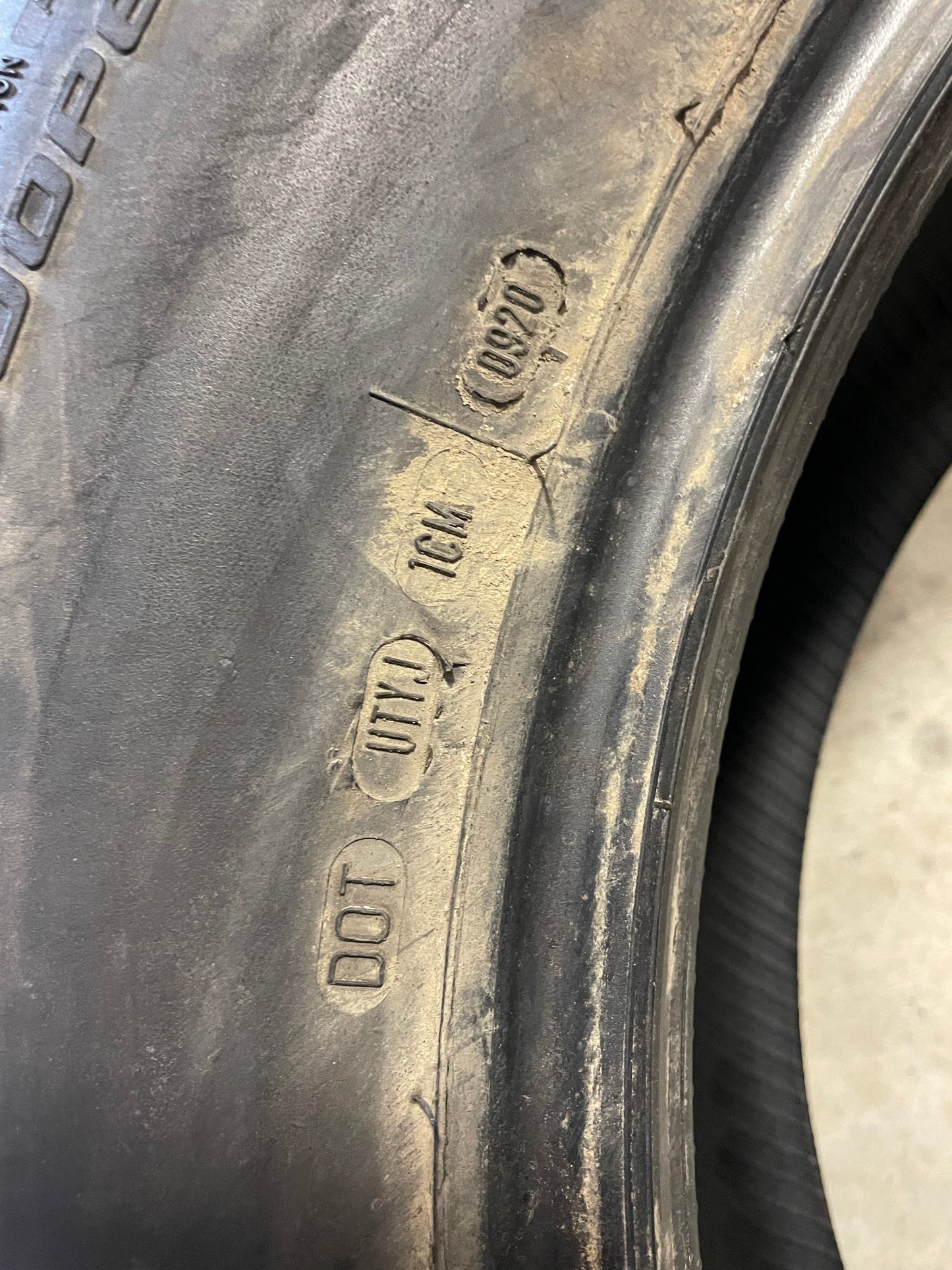 SINGLE 275/65R18 Cooper Adventurer A/T 116 SL - Used Tires