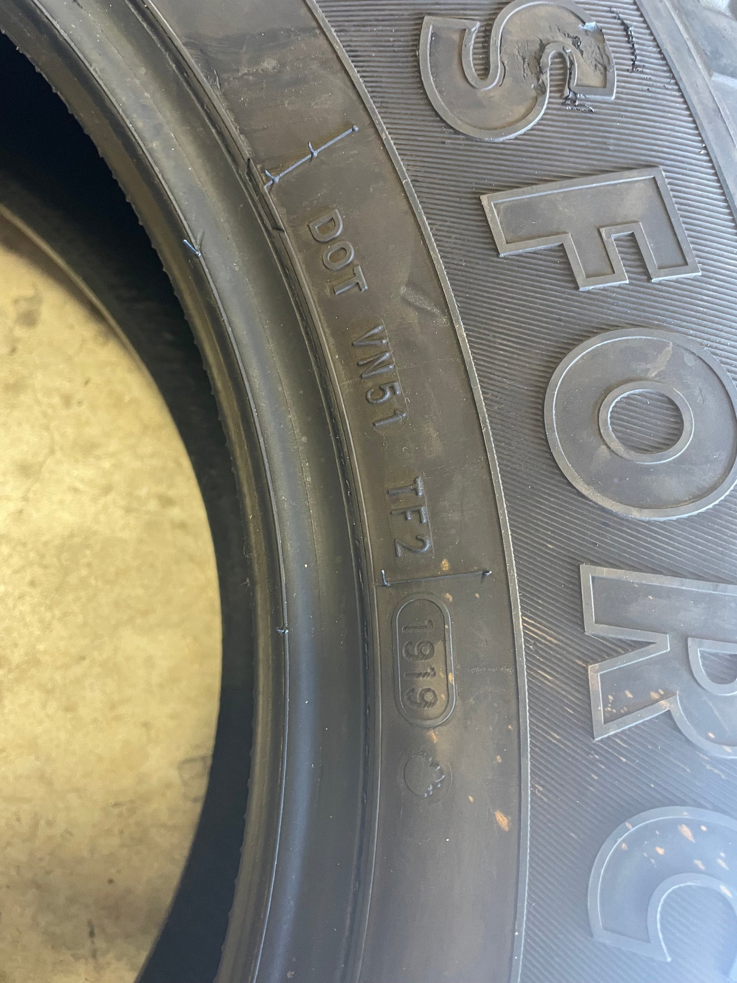 SINGLE 265/70R18 Firestone Transforce AT2 124/121 R E - Used Tires