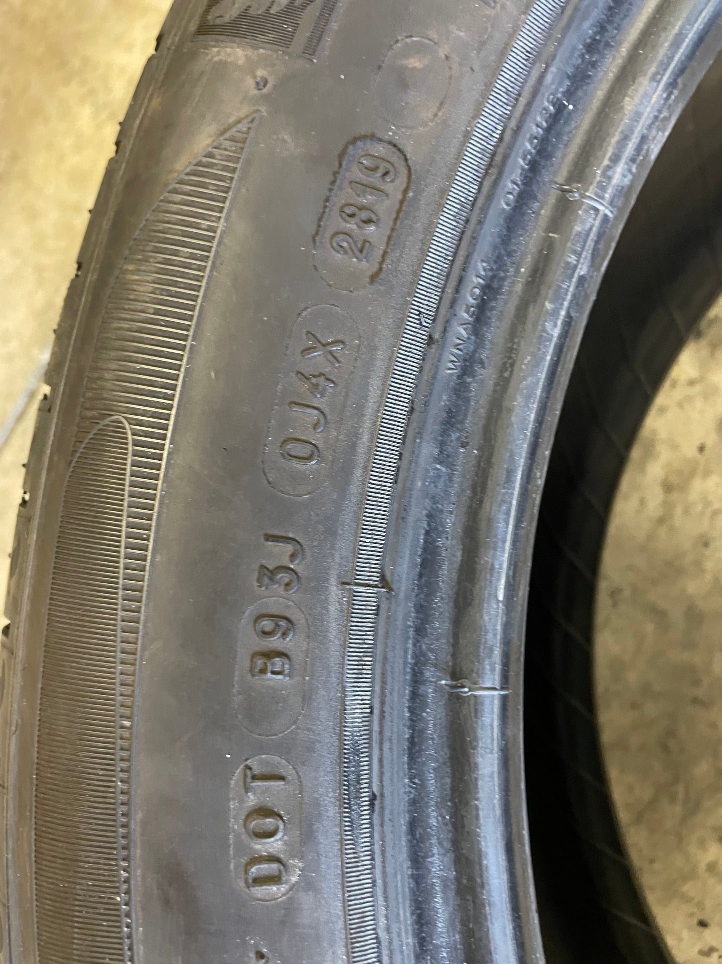 SINGLE 235/55R18 Michelin Primacy mxm4 100 V SL - Used Tires