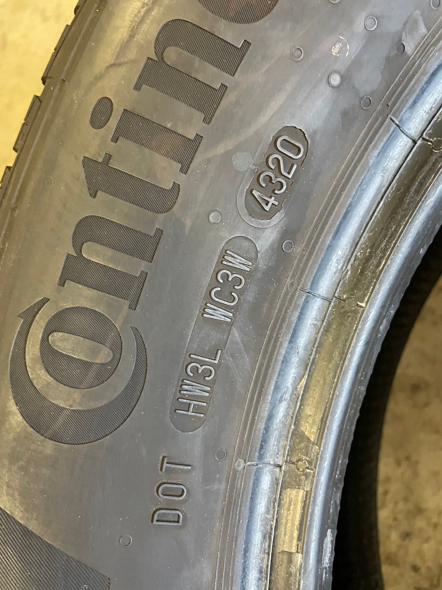 SINGLE 235/55R18 Continental ProContact TX 100H SL - Used Tires