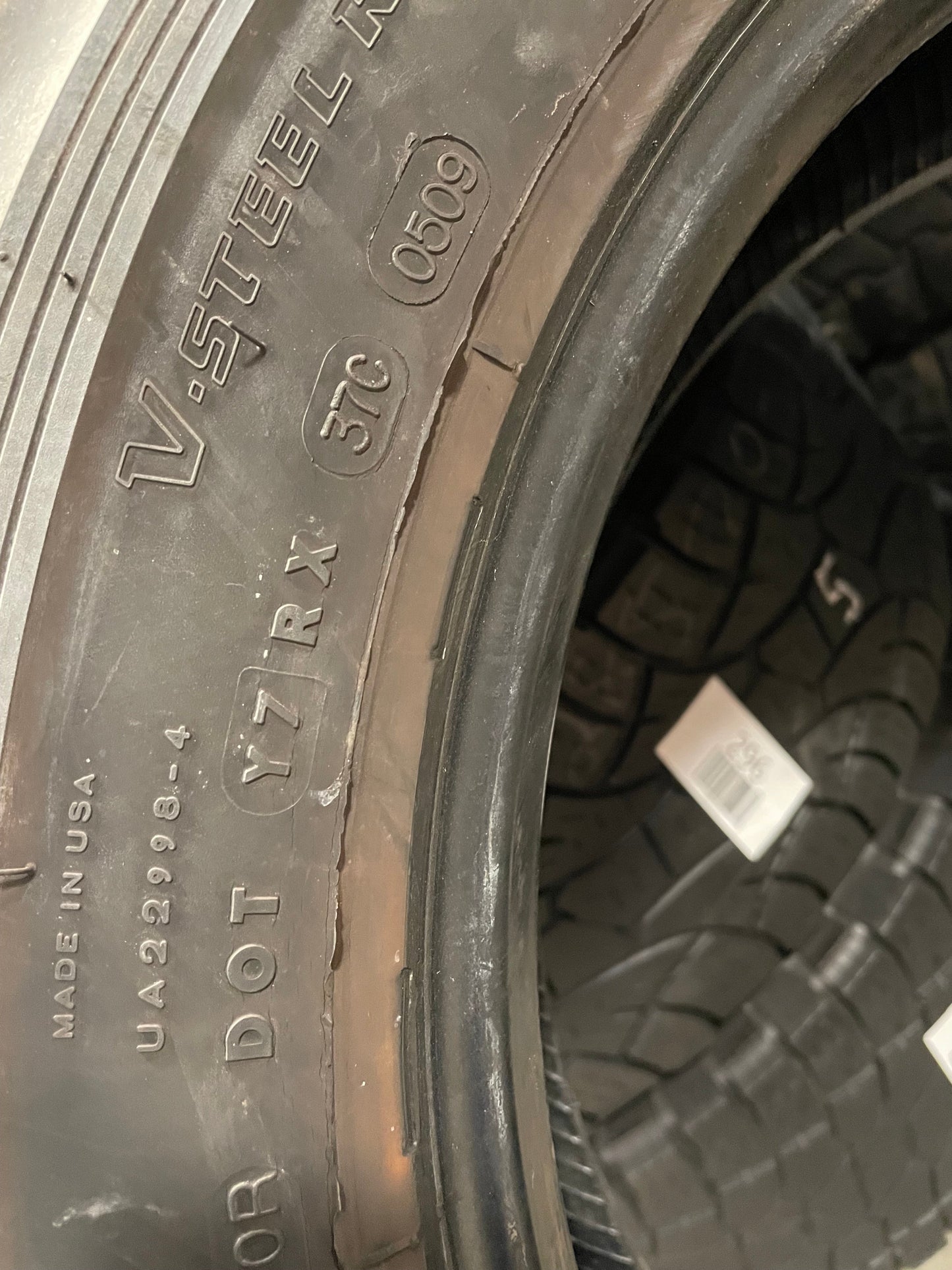 SINGLE 245/70R19.5 Bridgstone R225/Regroovable G - Used Tires