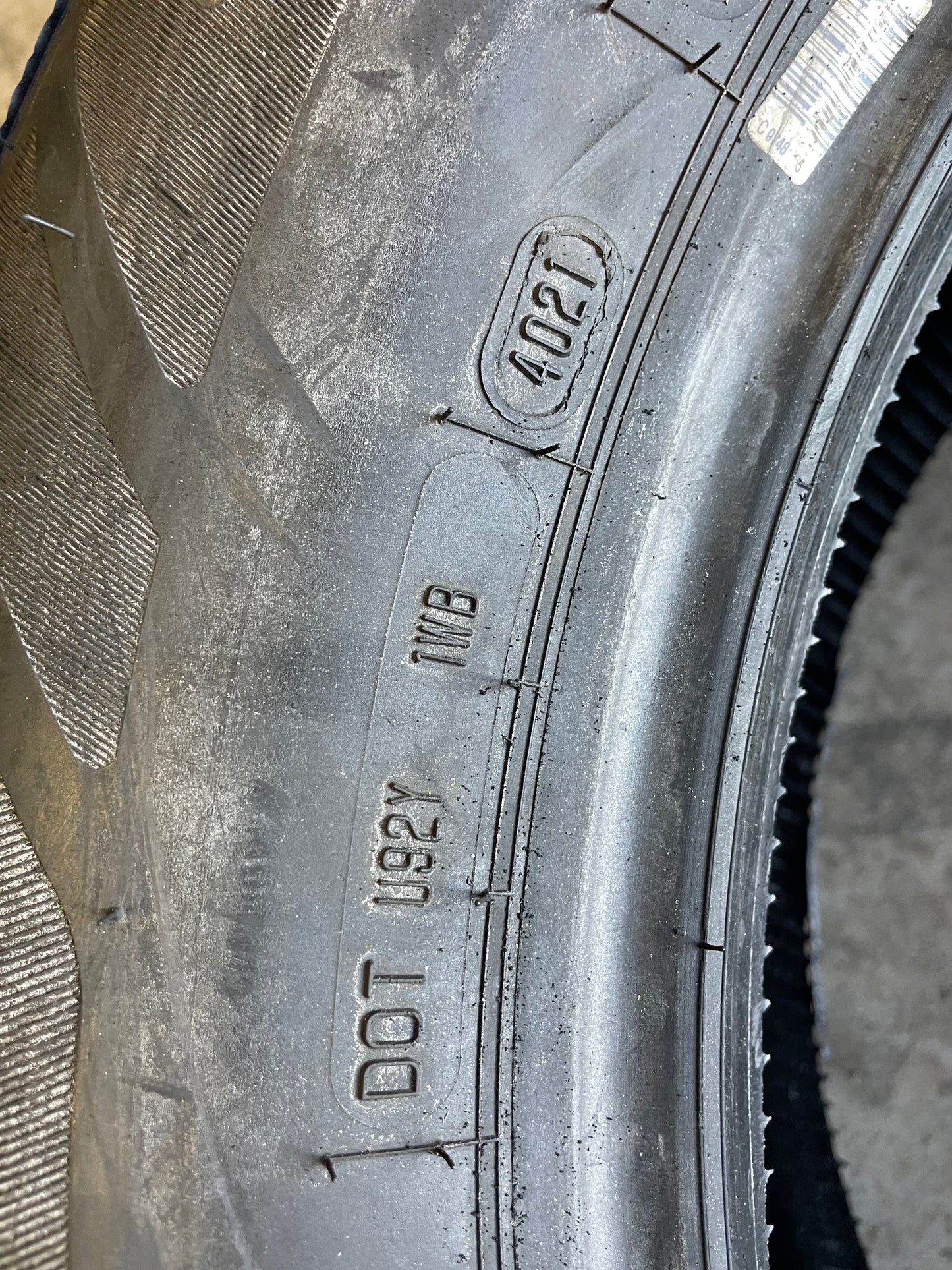 SINGLE 225/65R17 Cooper Endeavor Plus 102 H SL - Premium Used Tires