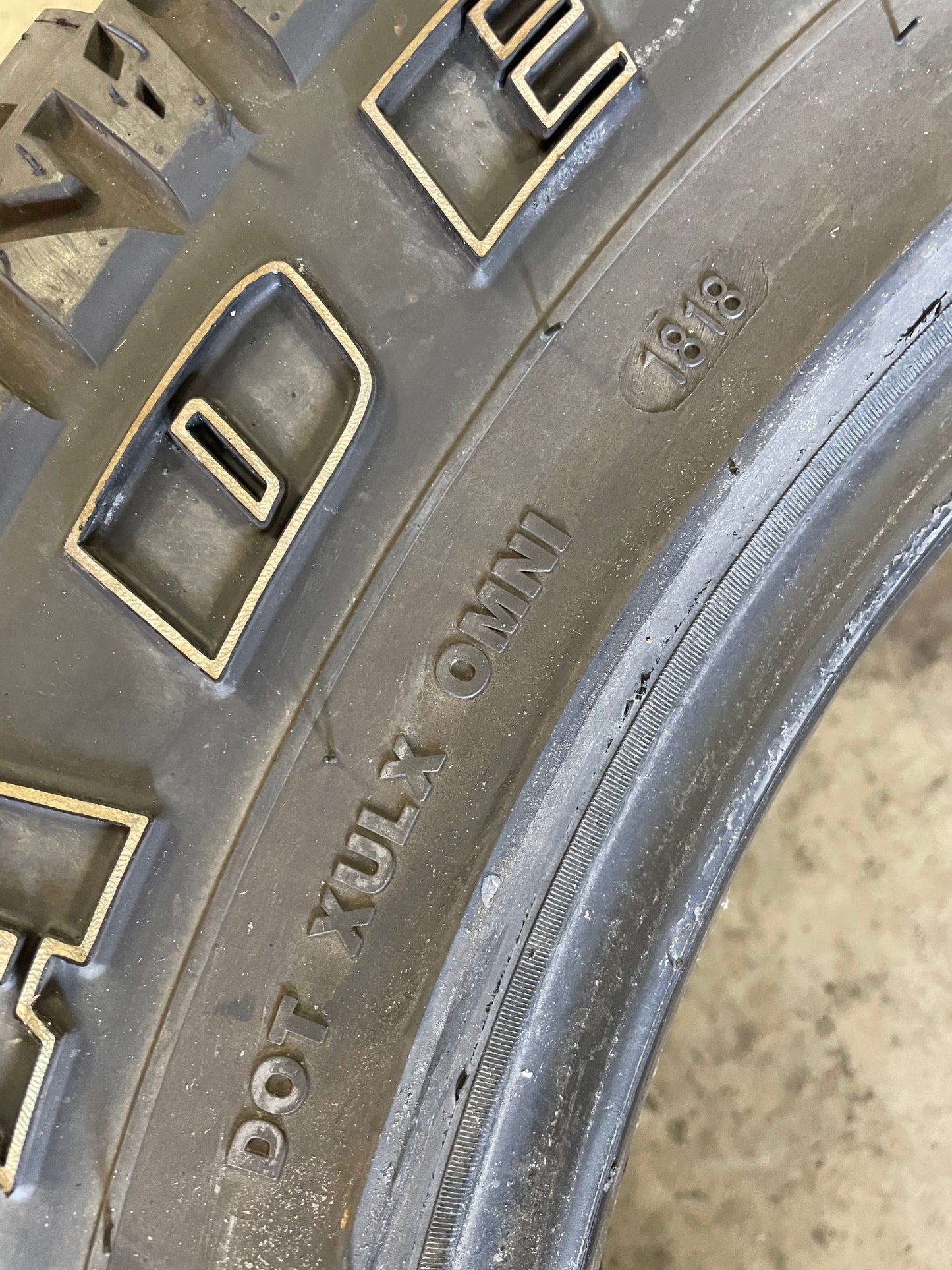 SINGLE 275/65R20 Radar Renegade R7 M/T 126/123 P E - Used Tires