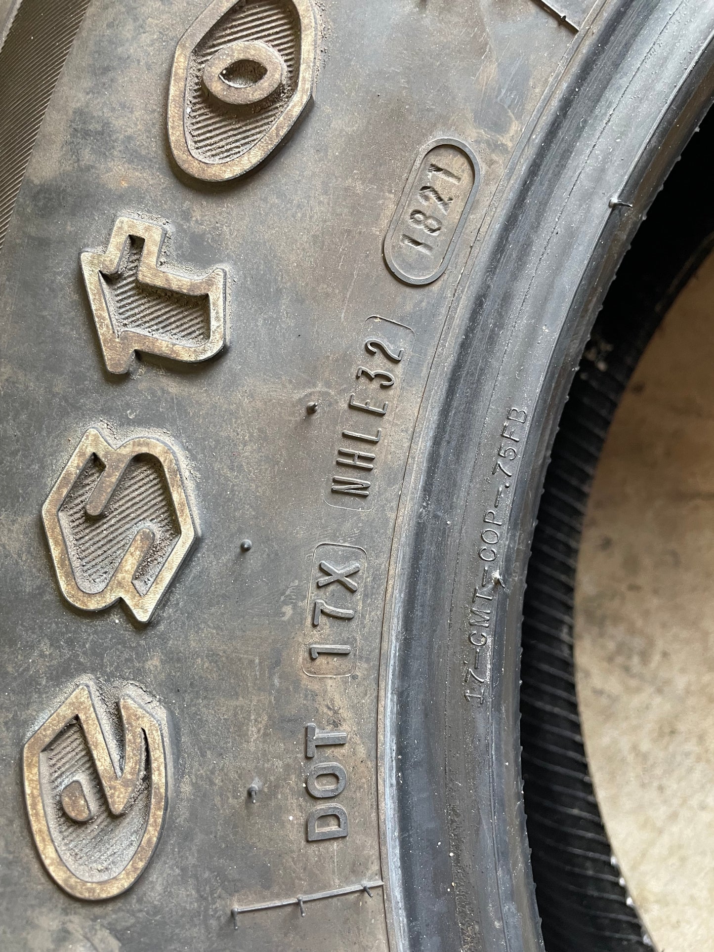 SINGLE 245/70R17 Firestone Destination LE3 110 T SL - Used Tires