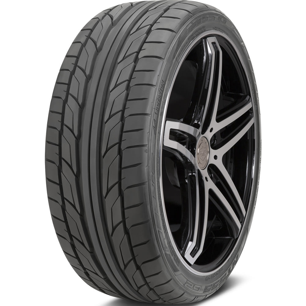 NITTO NT555 G2 P315/40R18 (27.9X12.4R 18) Tires