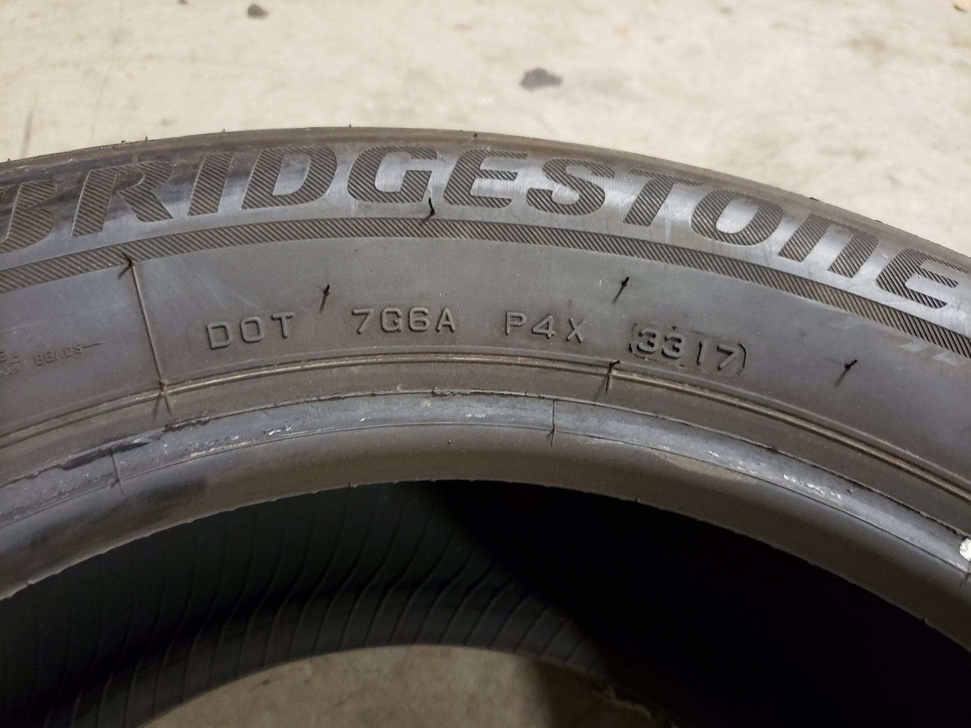 SINGLE 225/55R16 Bridgestone Blizzak LM-32 99H XL Extra Load - Used Tires