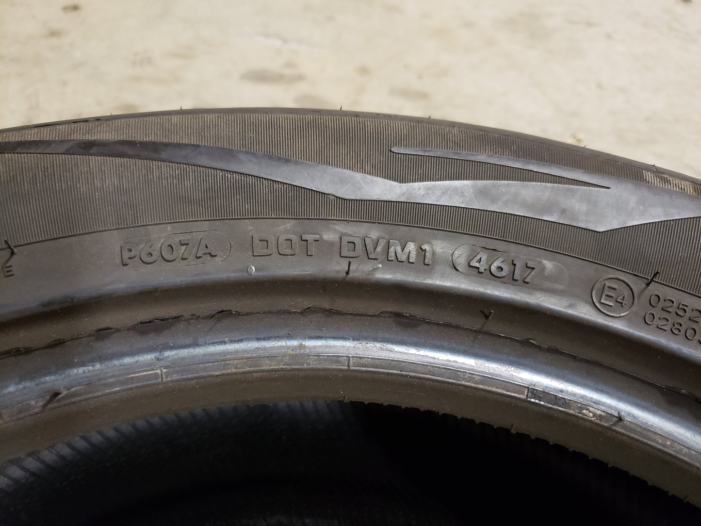 SINGLE 225/55R16 Vredestein Winter Xtreme Z 99H XL Extra Load - Used Tires