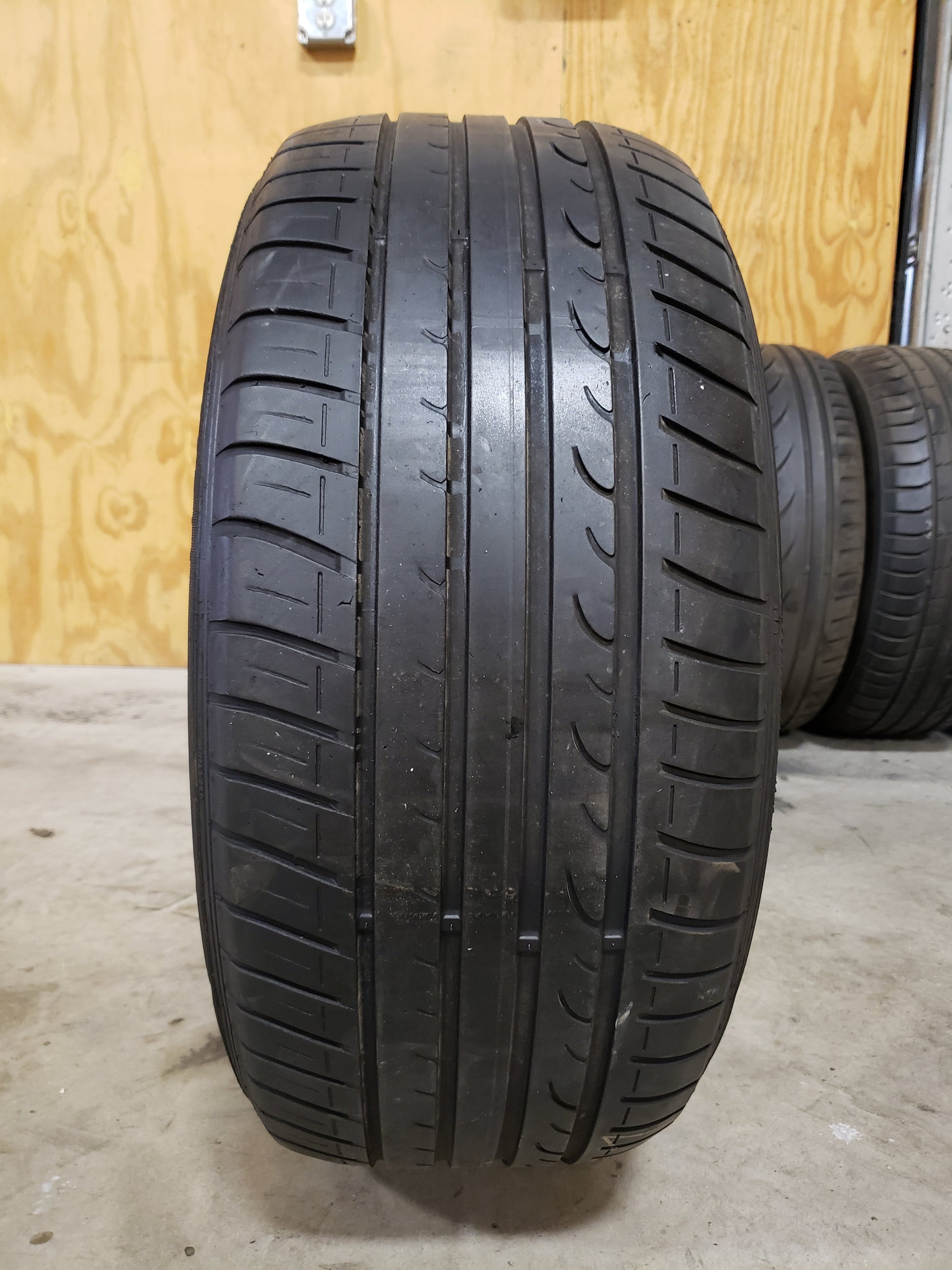 SINGLE 225/55R16 Dunlop SP Sport Fast Response 95V XL - Used Tires
