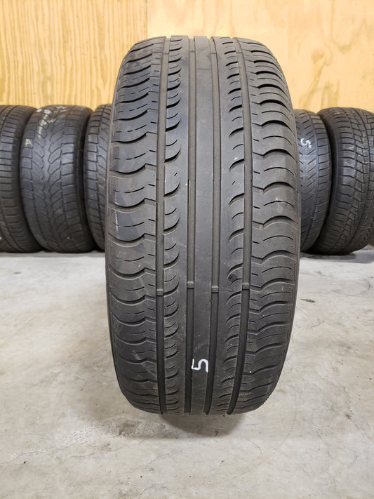 SINGLE 225/55R16 Definity HP800 95H XL - Used Tires