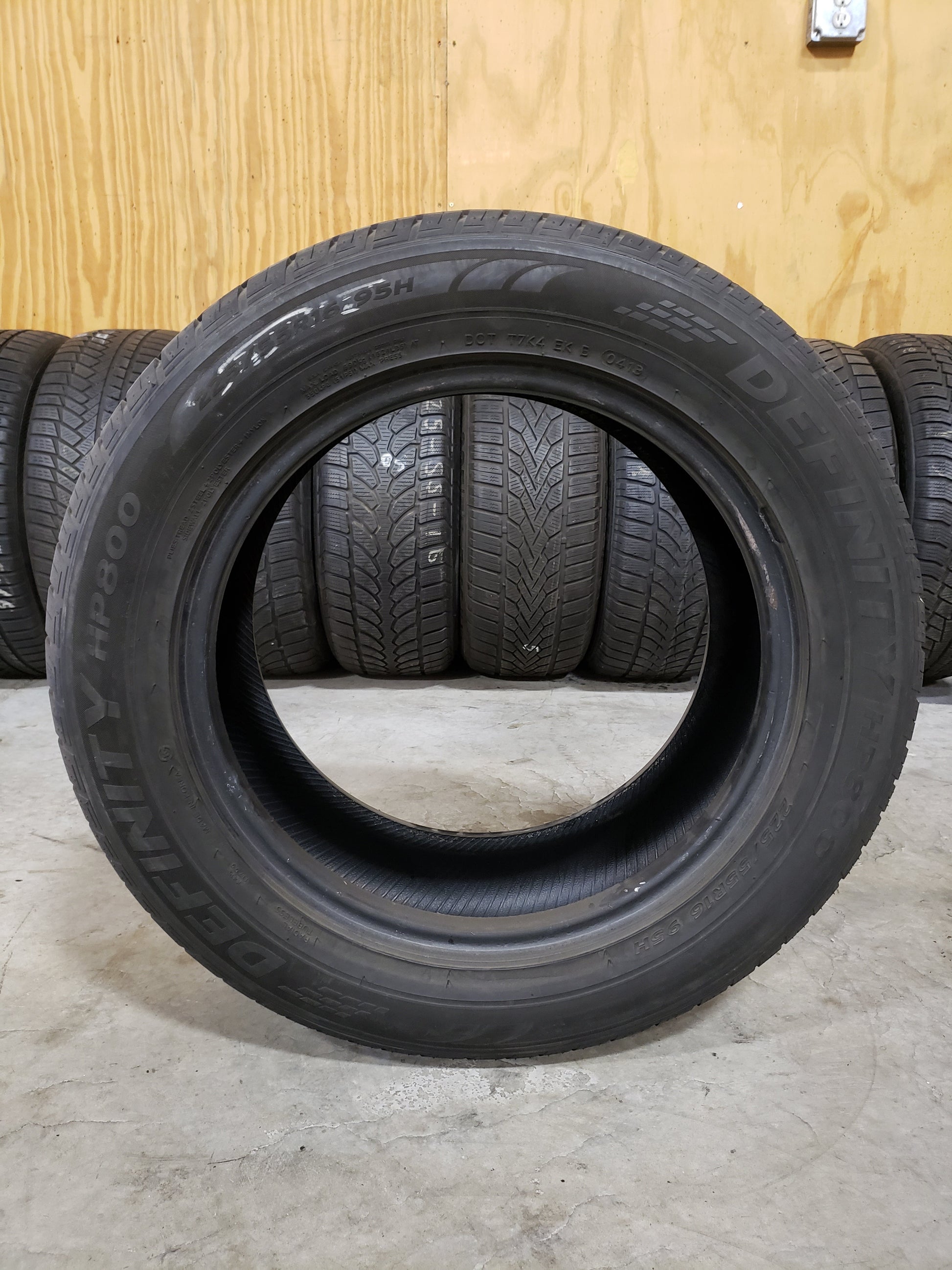 SINGLE 225/55R16 Definity HP800 95H XL - Used Tires