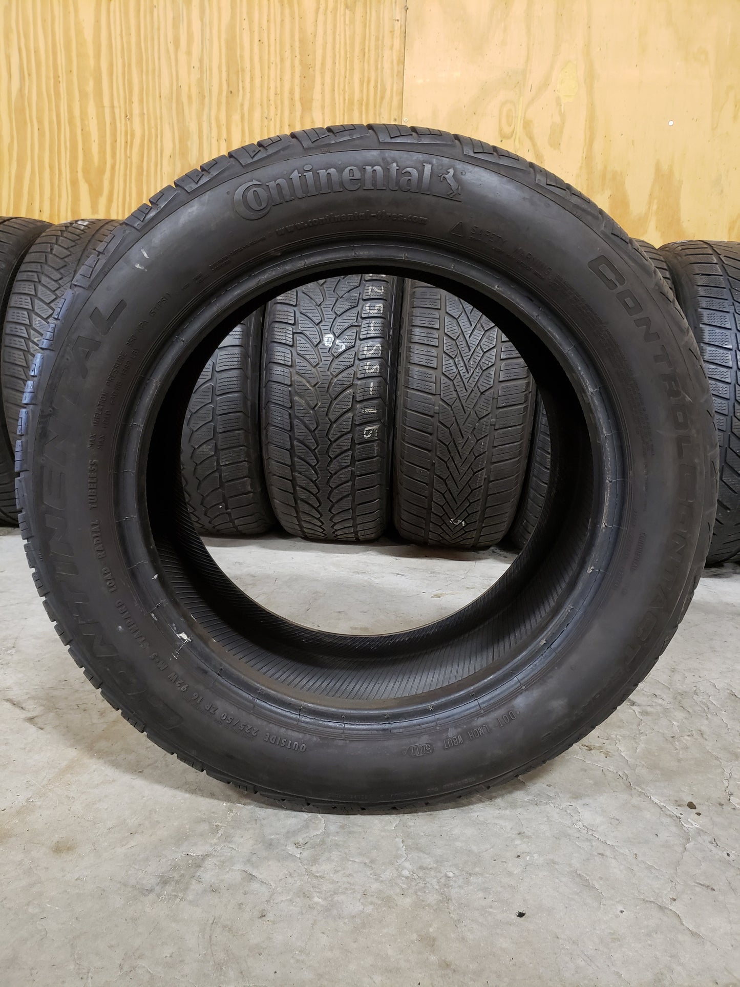 SINGLE 225/50R16 Continental Control Contact Sport A/S 92 W XL - Used Tires