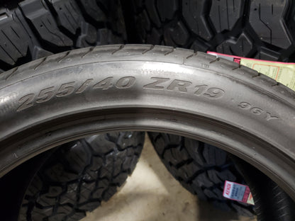 SET OF 2 255/40R19 Pirelli (1) P Zero (1) P Zero RFT 96 Y XL - Used Tires