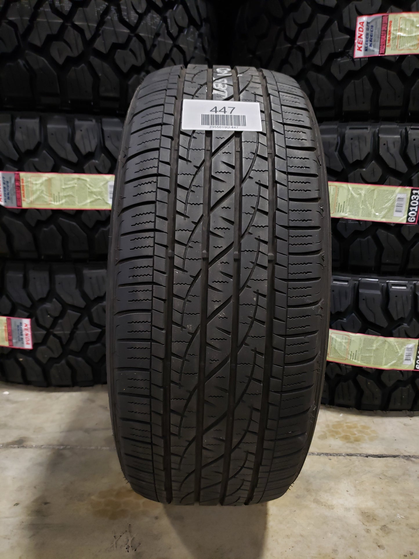 SINGLE 235/50R19 Firestone Destination LE2 99 H XL - Used Tires