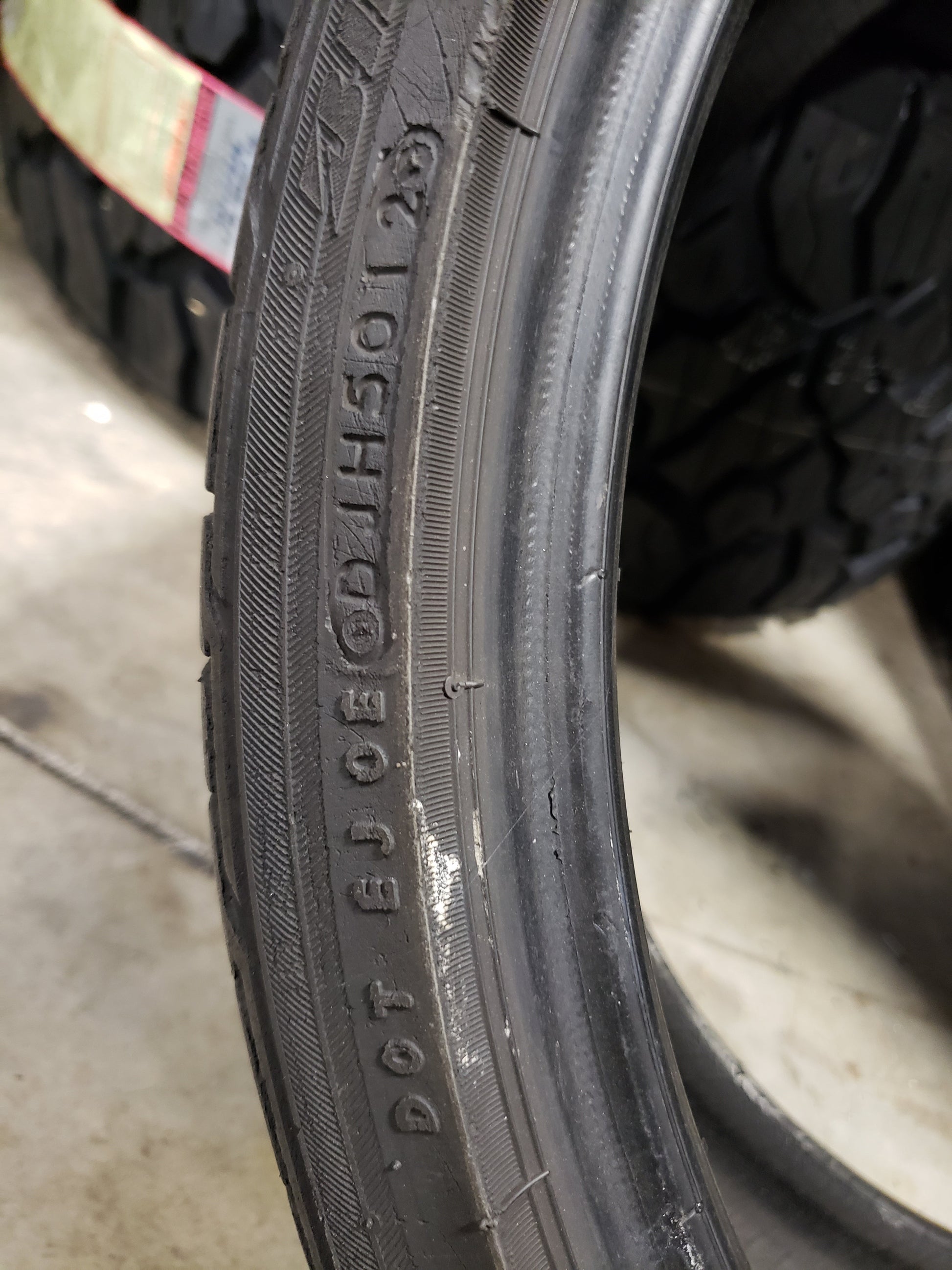 SINGLE 225/35R19 Bridgestone Potenza RE050A RFT 88 Y XL - Used Tires