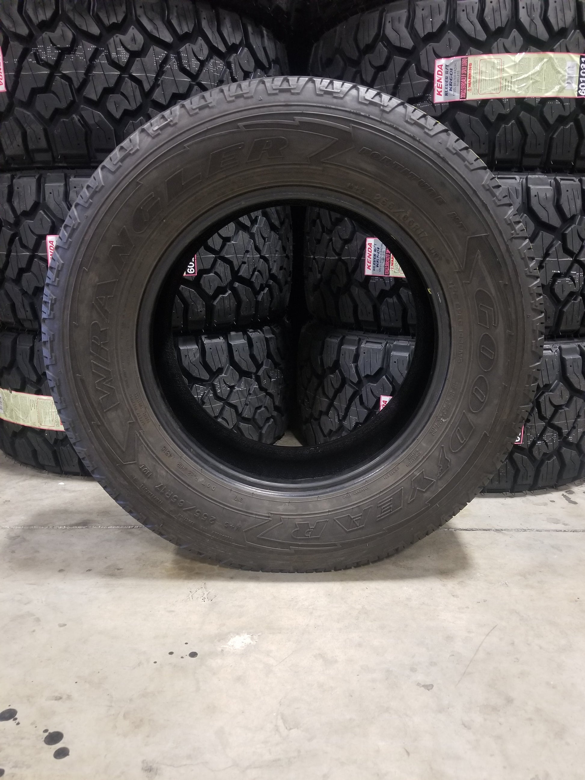 SET OF 4 255/65R17 Goodyear Wrangler Fortitude HT 110 T SL - Used Tires