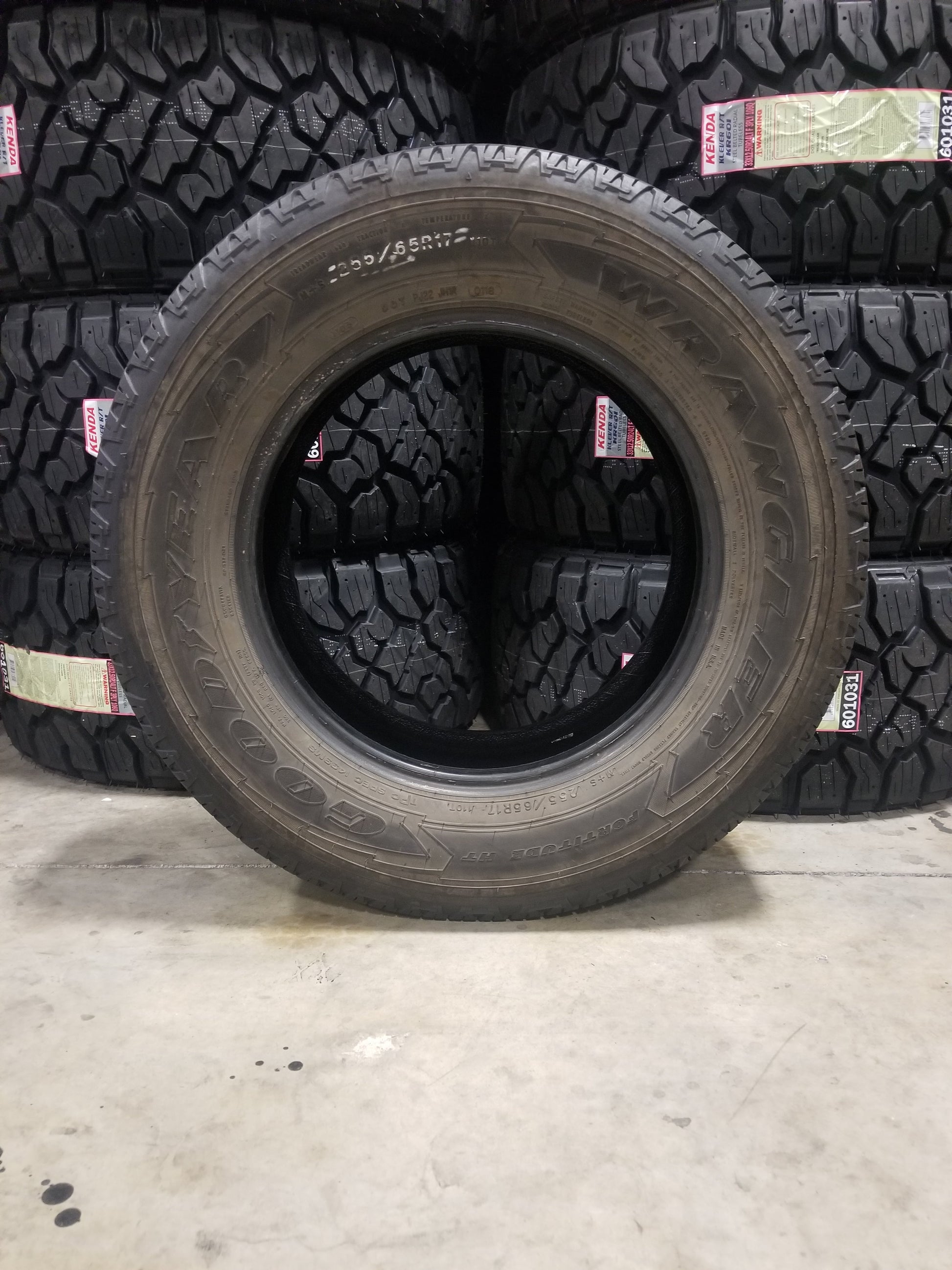 SET OF 4 255/65R17 Goodyear Wrangler Fortitude HT 110 T SL - Used Tires