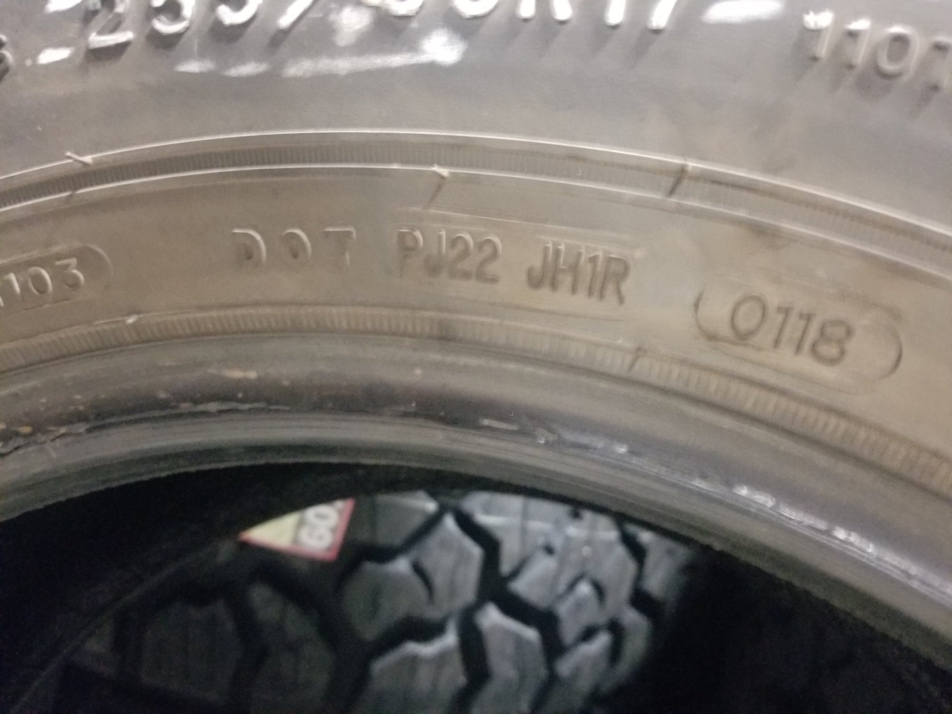 SET OF 4 255/65R17 Goodyear Wrangler Fortitude HT 110 T SL - Used Tires