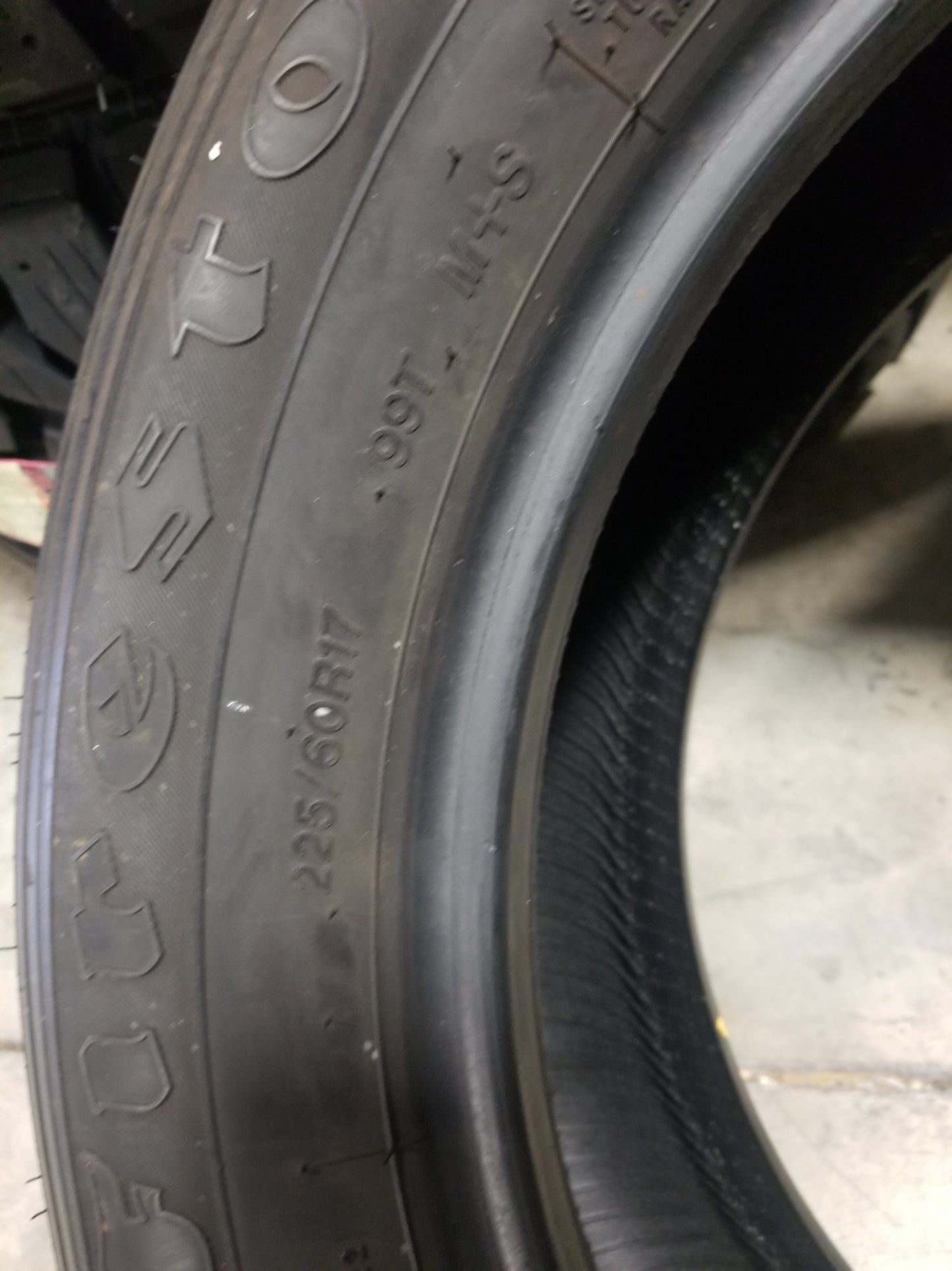 SINGLE 225/60R17 Firestone Destination LE2 99 T 1709 LBS - Used Tires