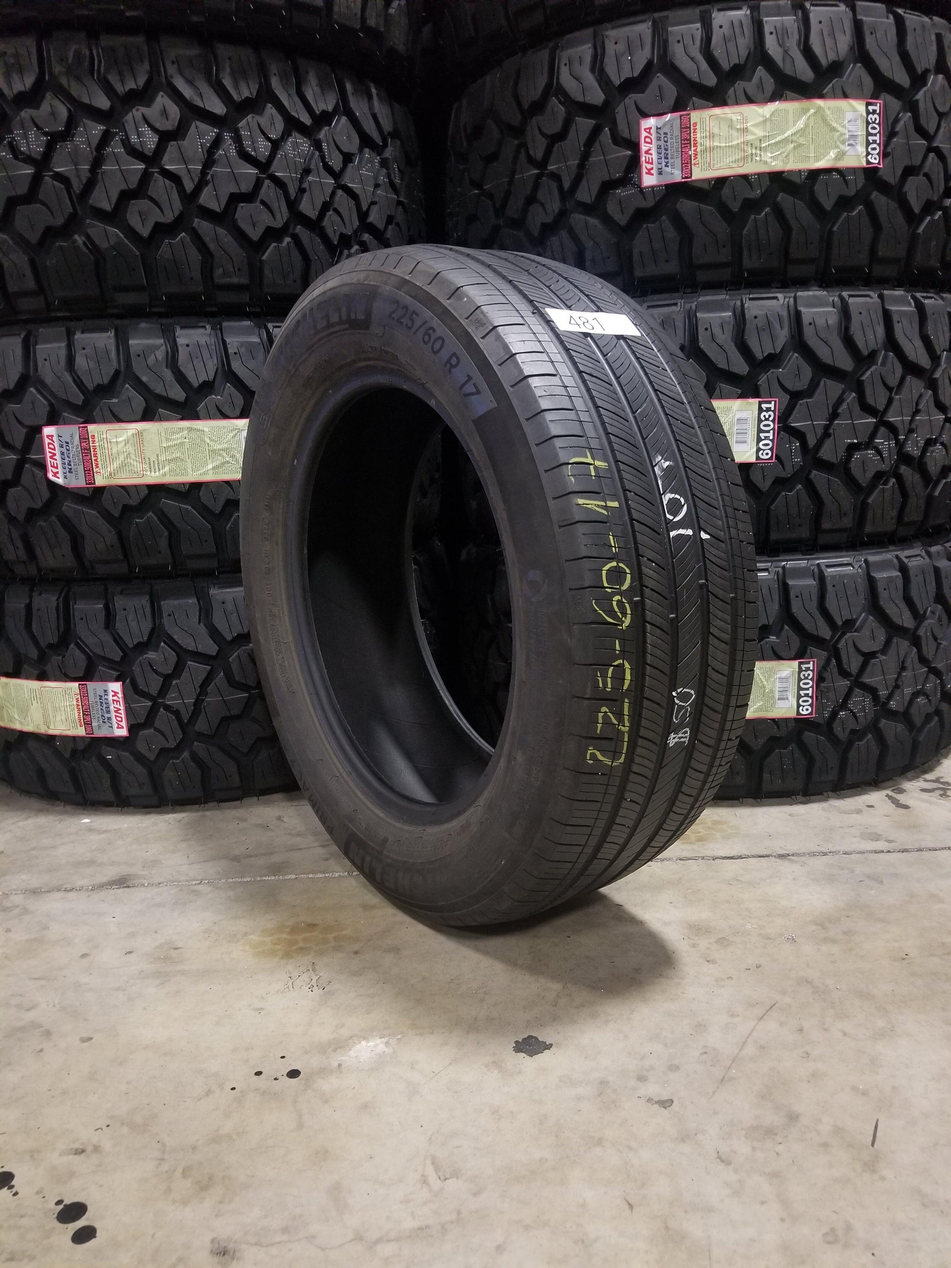 SET OF 2 225/60R17 Michelin Primacy A/S 99 H 1709 LBS - Used Tires