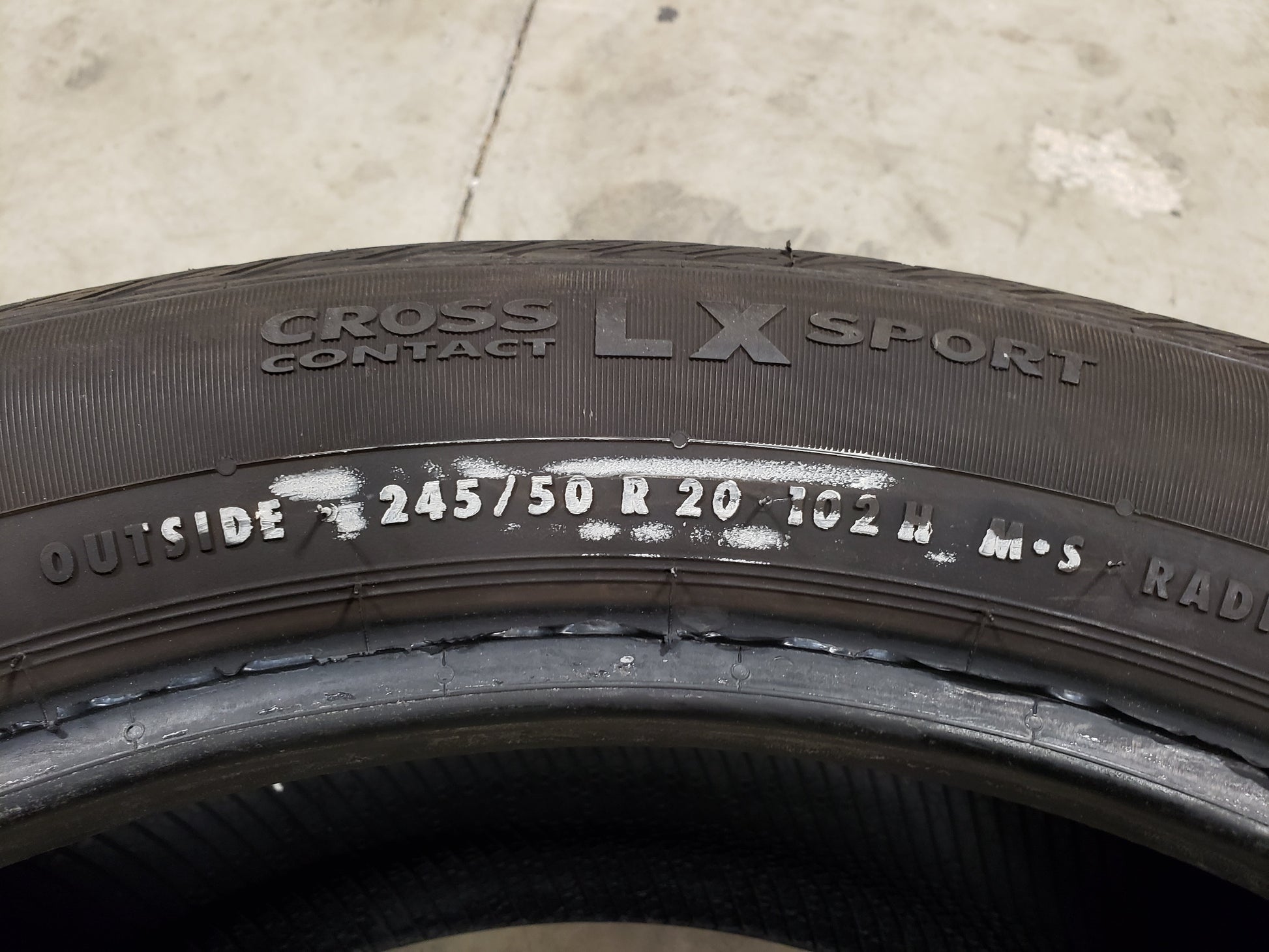 SINGLE 245/50R20 Continental Cross Contact LX Sport 102 H SL - Used Tires
