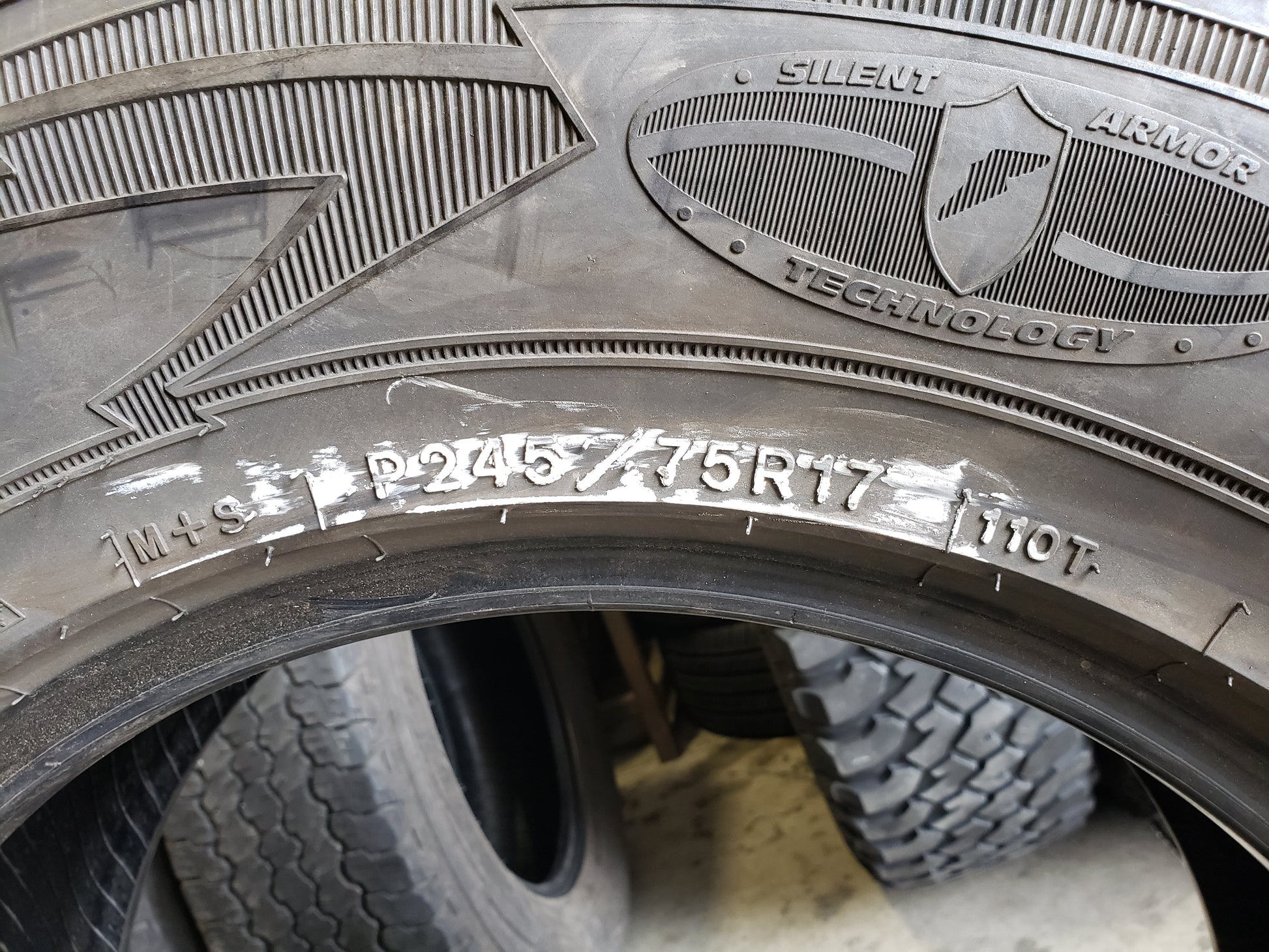 SINGLE 245/75R17 Goodyear Wrangler 110 T SL - Premium Used Tires