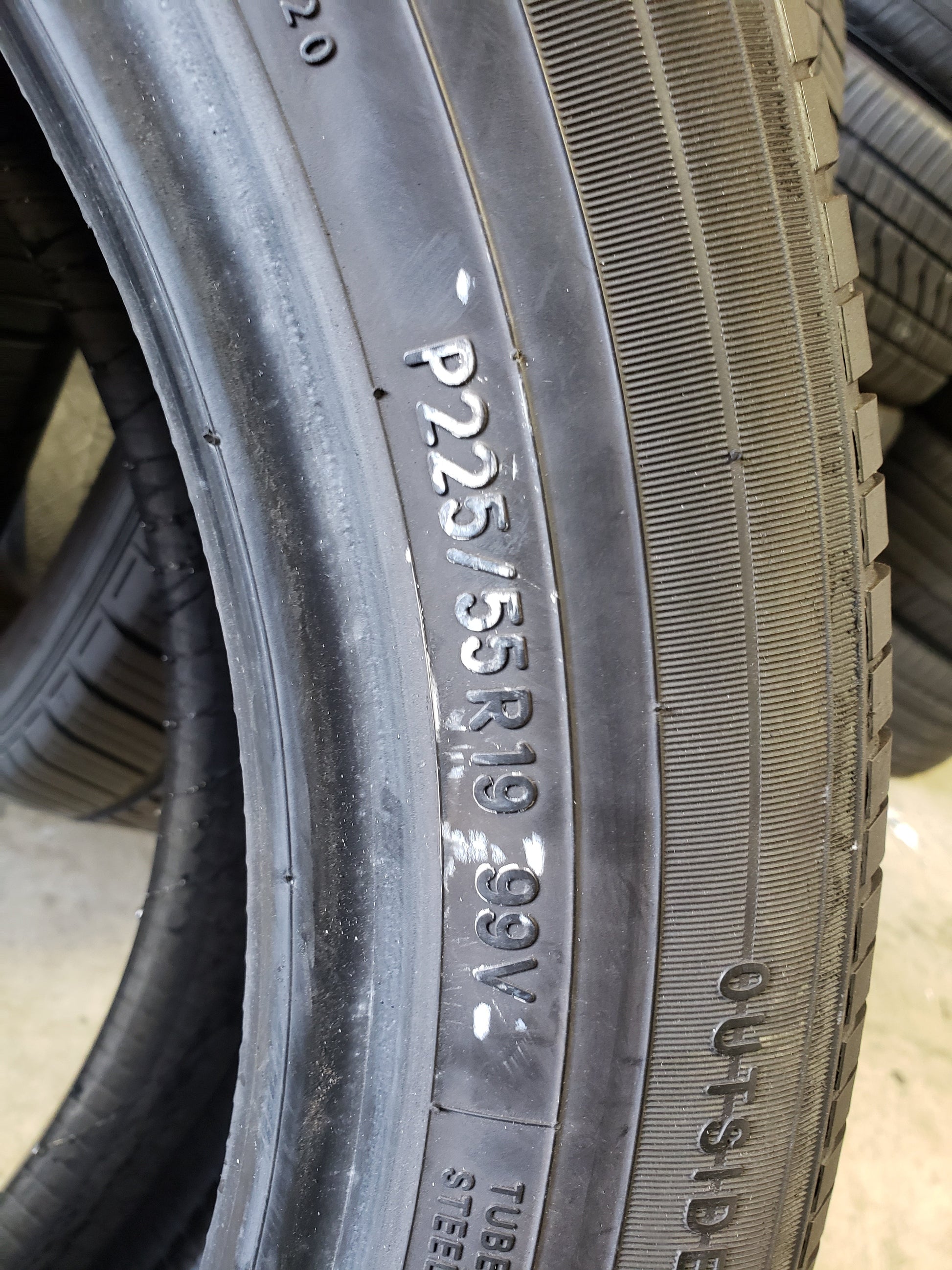 SET OF 2 225/65R19 Toyo A36 99 V SL - Premium Used Tires