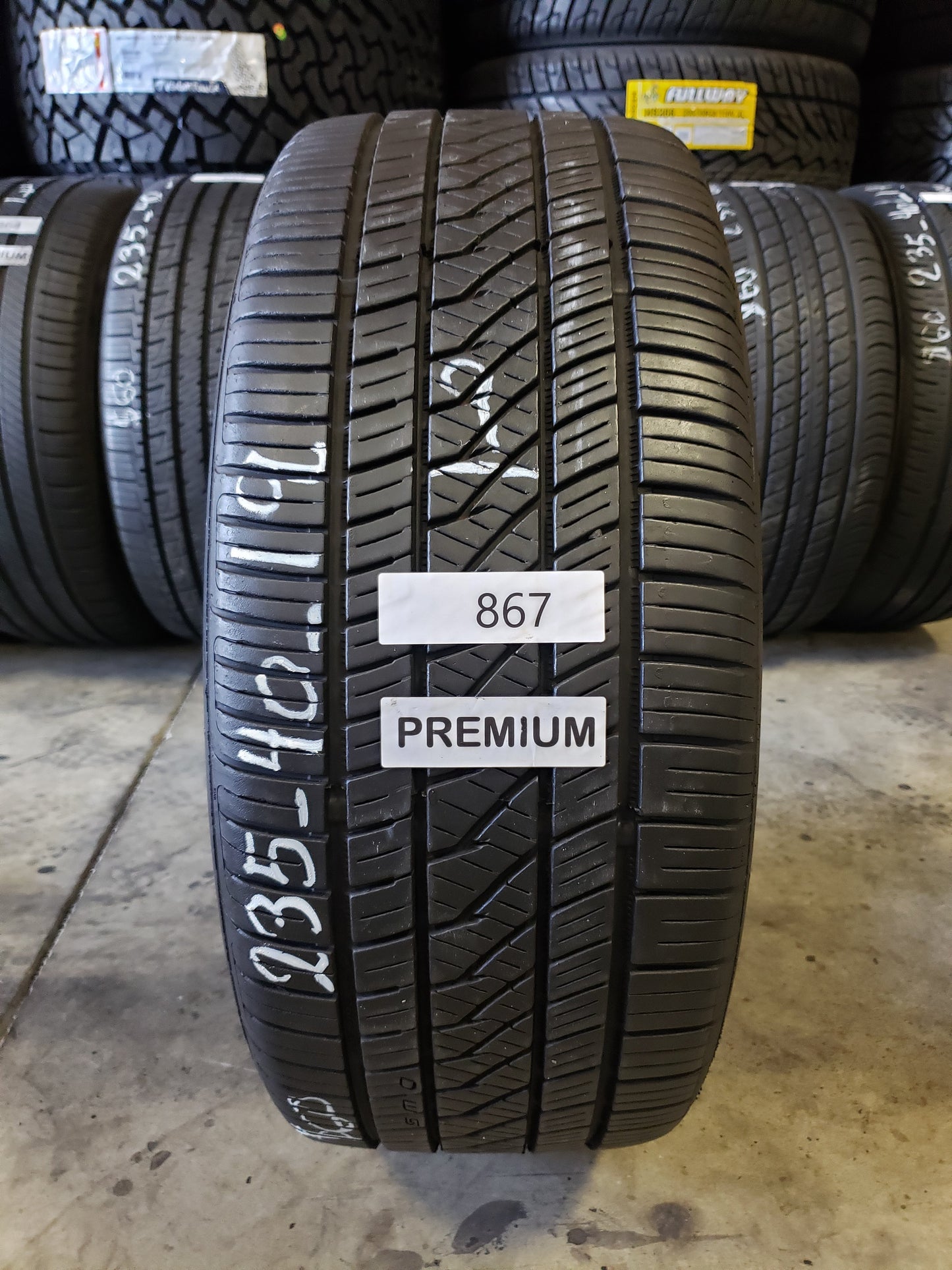 SINGLE 235/40R19 Continental Pure Contact LS 96 V XL - Premium Used Tires