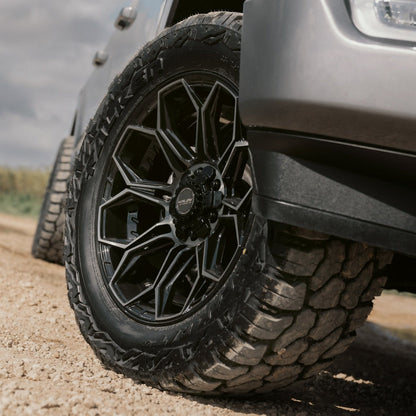 SET OF 4 WHEEL & TIRE PACKAGE | 4Play 4P83 20x10 -18 6x135/6x139.7 Gloss Black | 33x12.50R20 SureTrac Wide Climber R/T I