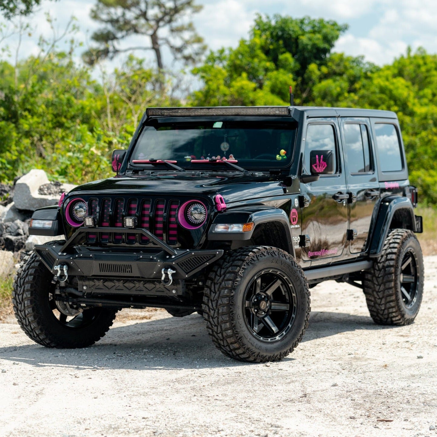 SET OF 4 WHEEL & TIRE PACKAGE | 4Play 4P63 20x10 -18 5x127/5x139.7 Gloss Black | 35x12.50R20 SureTrac Wide Climber R/T I