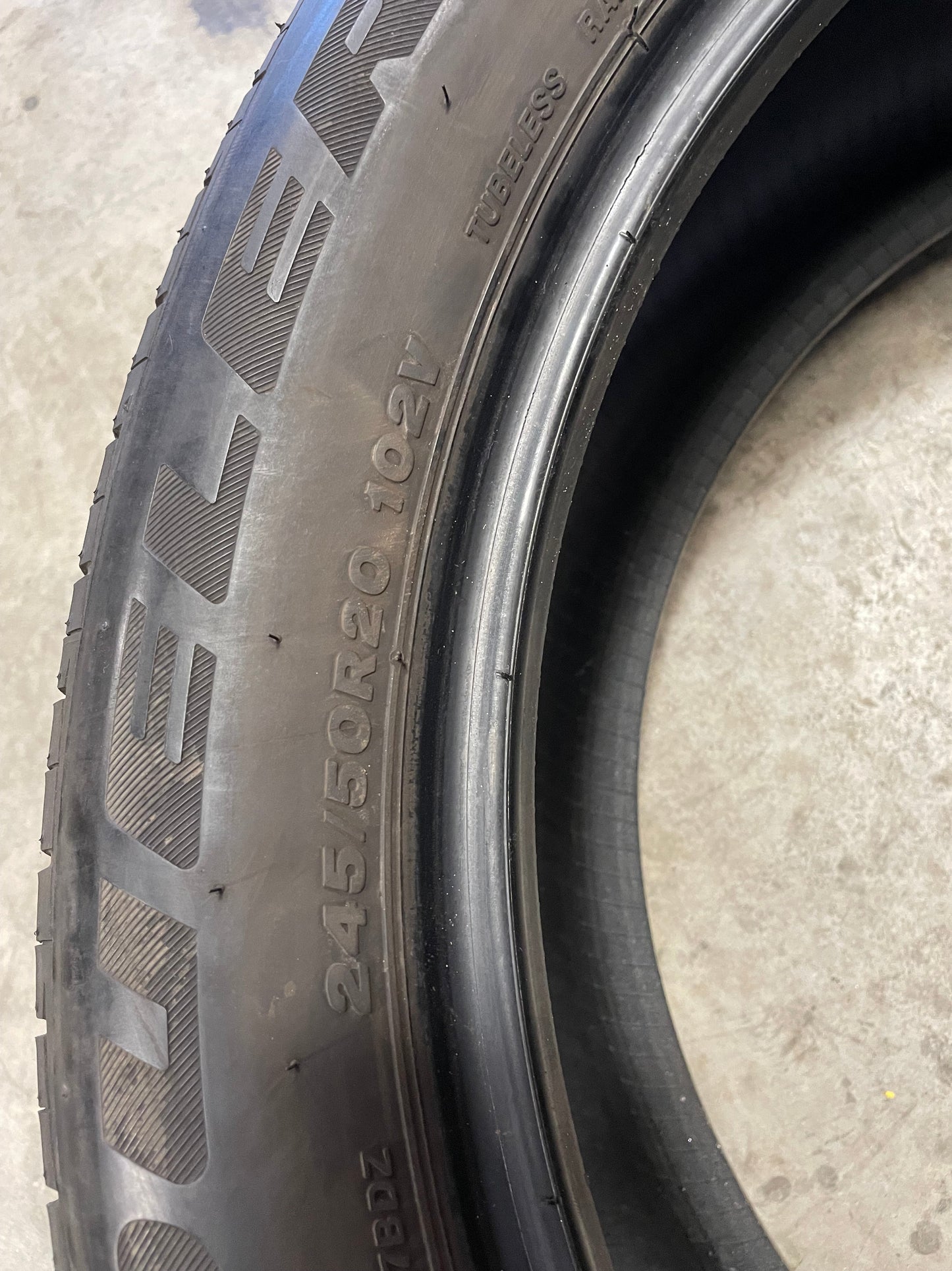 SINGLE 245/50R20 Bridgestone Dueler Sport AS 102 V SL - Premium Used Tires