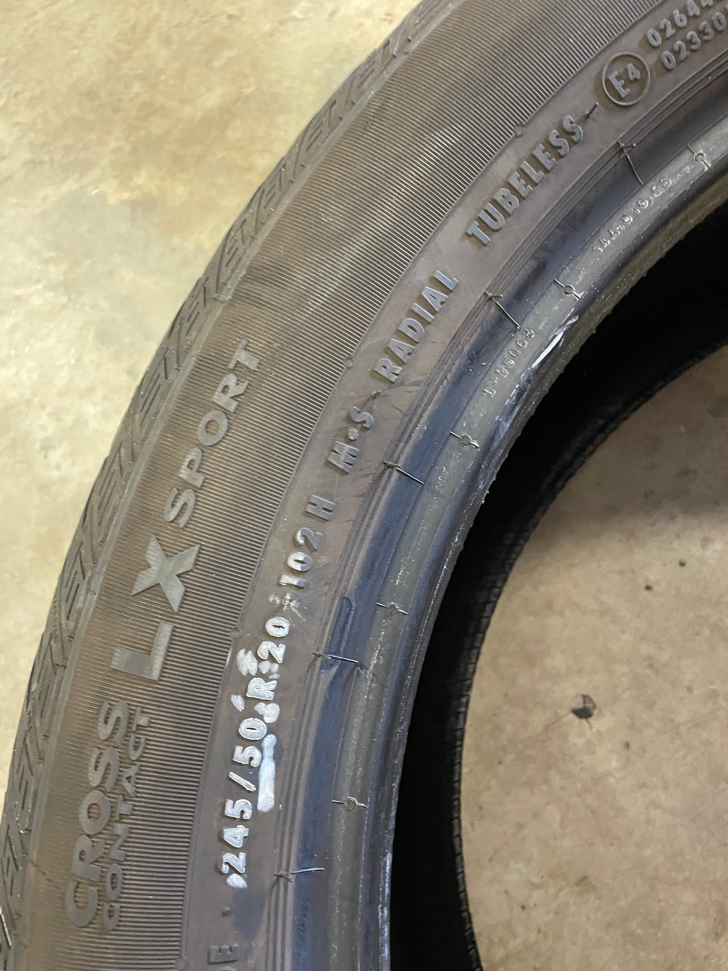 SET OF 2 245/50R20 Continental Cross Contact LX Sport 102 H SL - Premium Used Tires