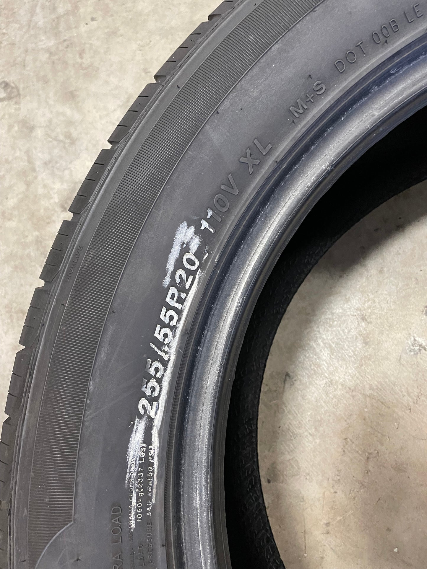 SINGLE 245/50R20 Milestar MS 932 Sport 110 V XL - Premium Used Tires