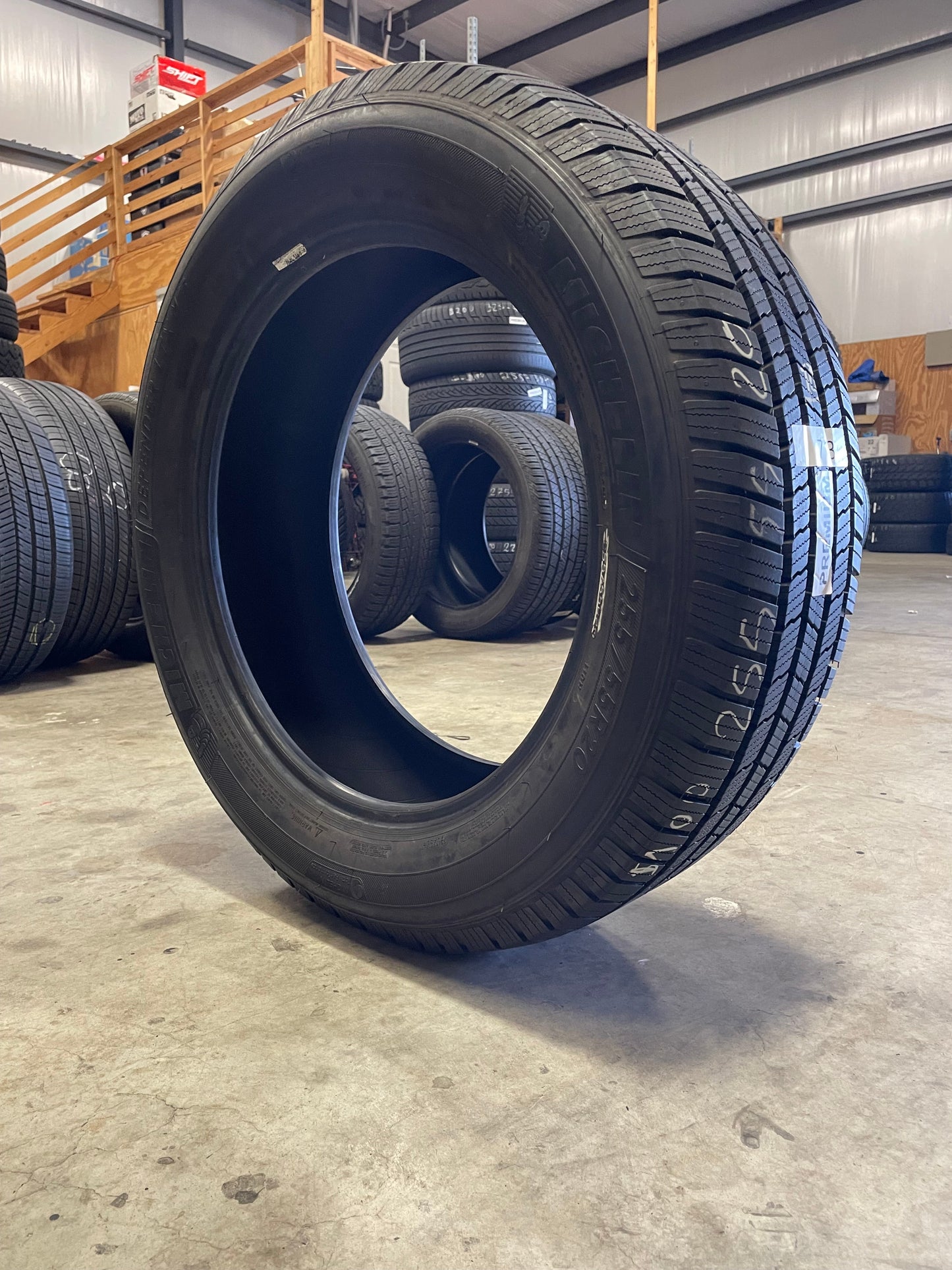 SINGLE 245/50R20 Michelin Defender LTX M/S 110 H XL - Premium Used Tires