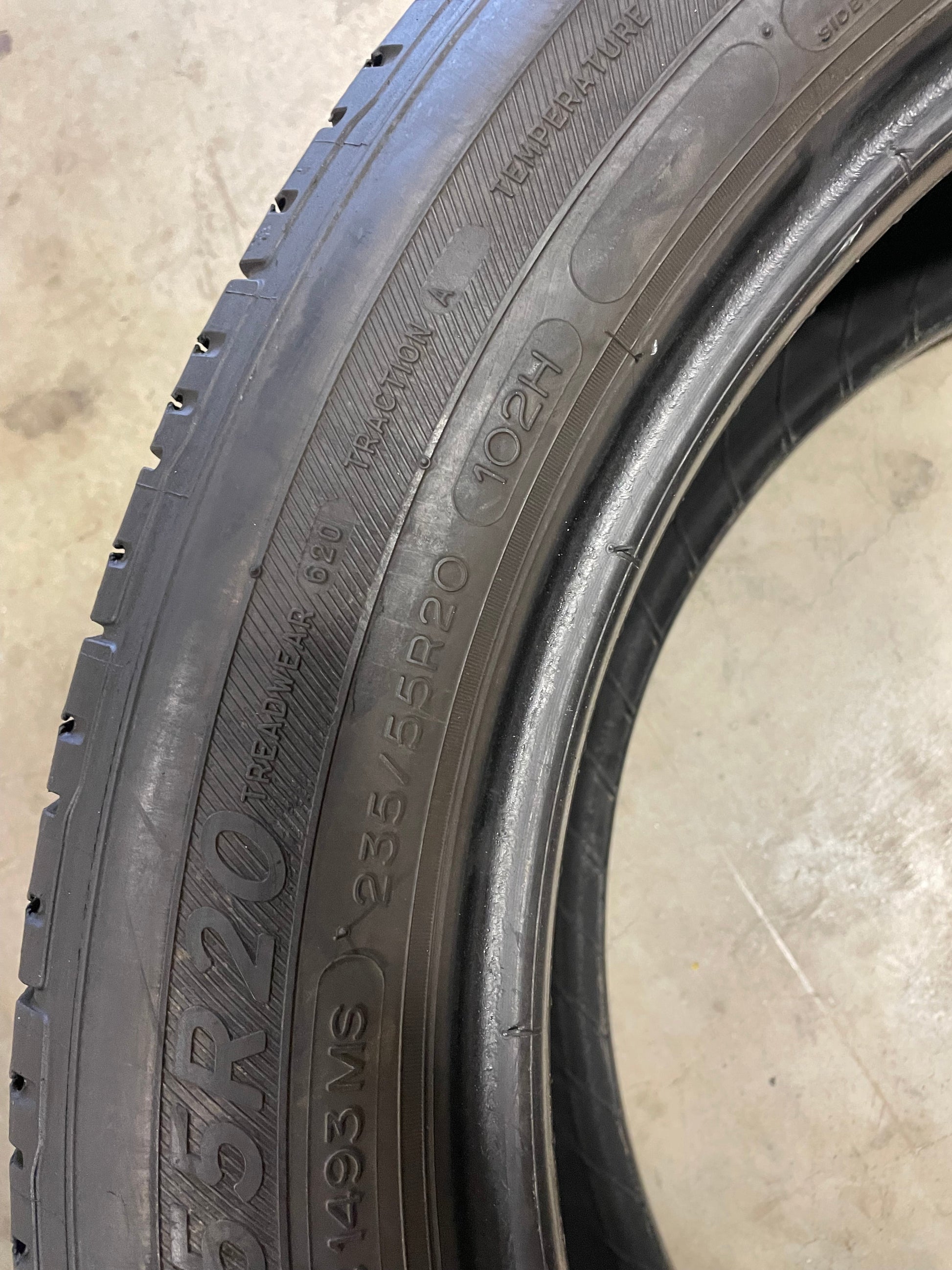 SINGLE 235/55R20 Michelin Premier LTX 102 H SL - Premium Used Tires