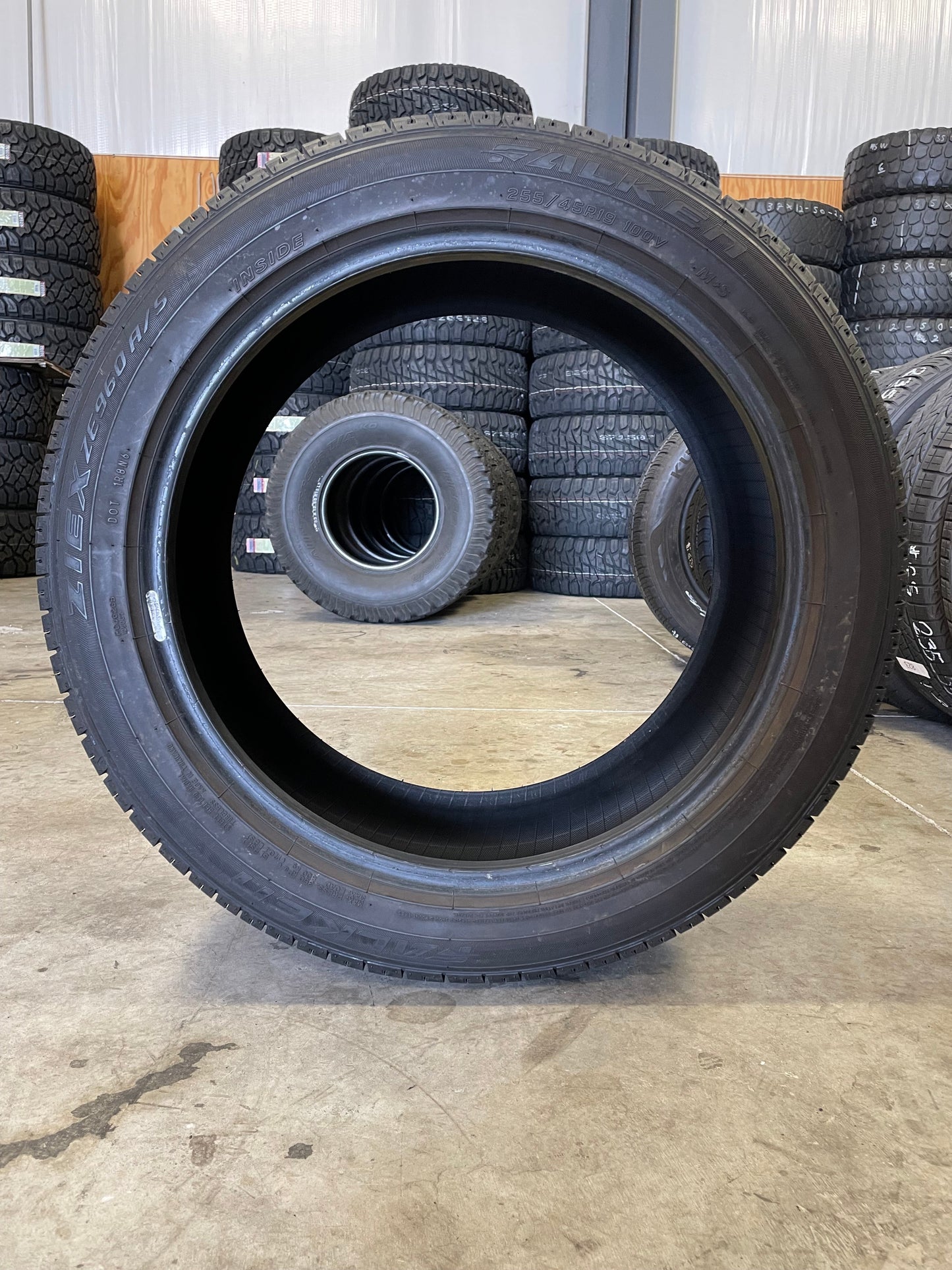 SINGLE 225/45R19 Falken Ziex ZE960 A/S 100V SL - Premium Used Tires