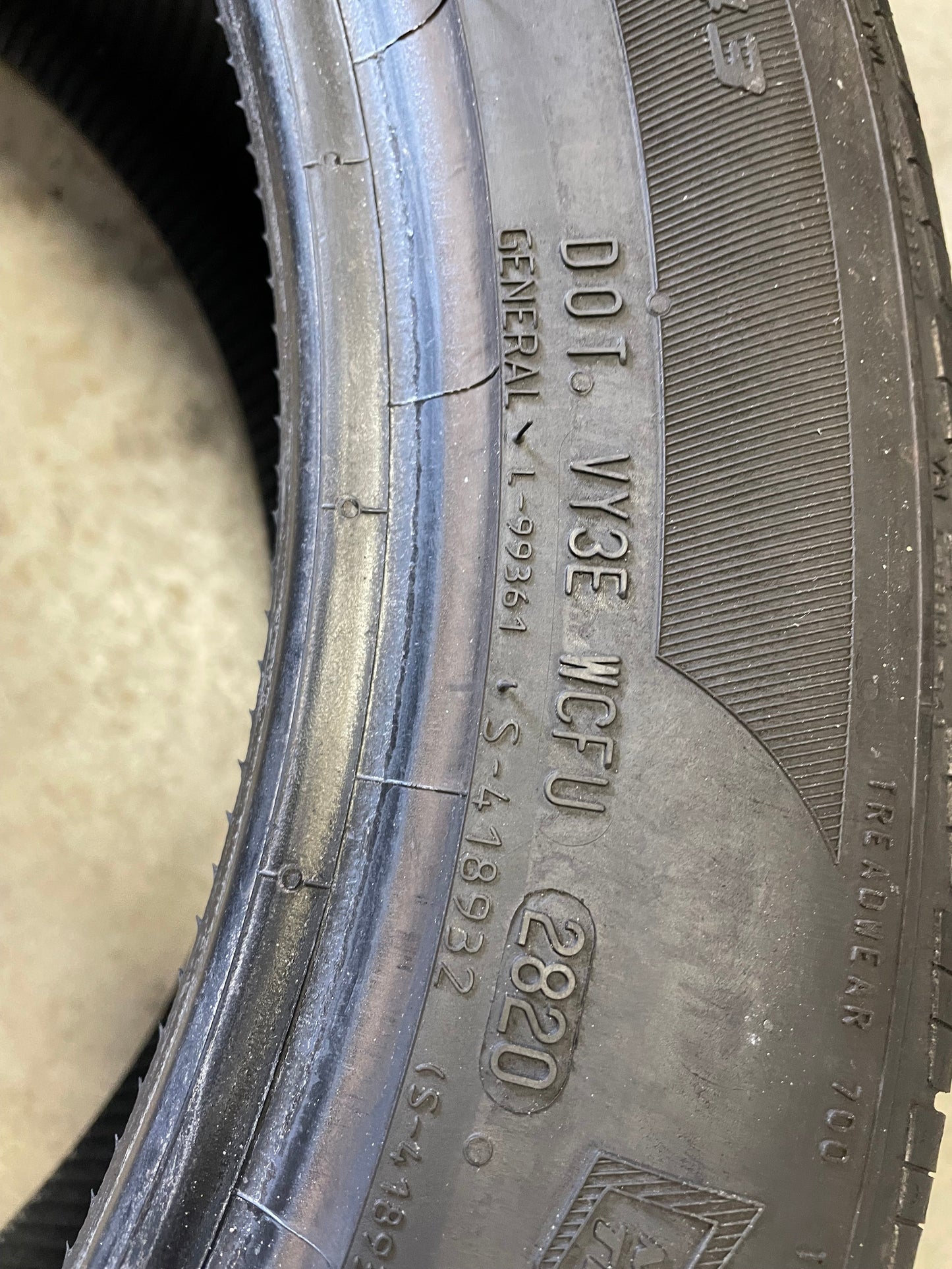SINGLE 255/45R19 General Altimax RT43 104 V XL - Premium Used Tires