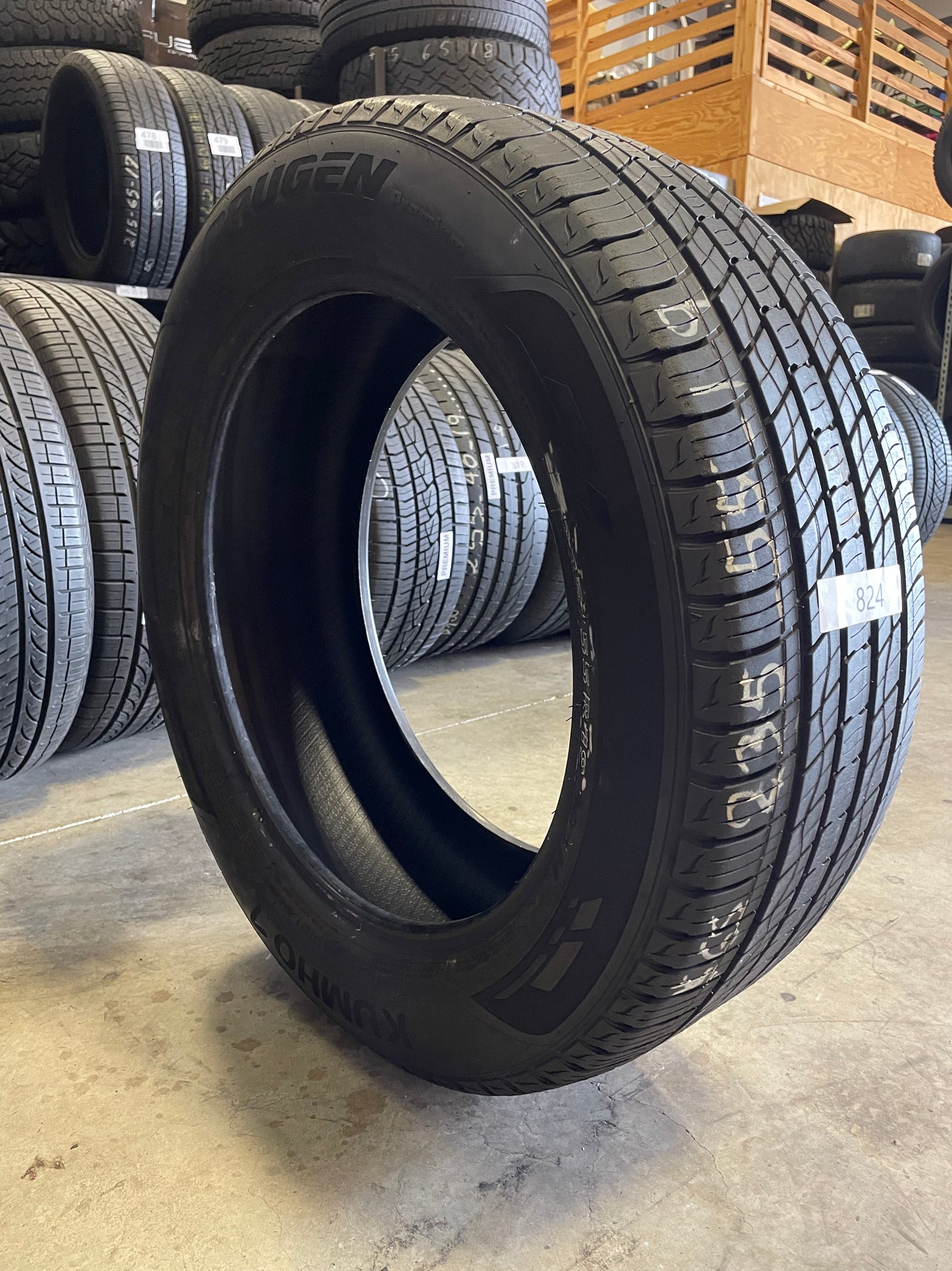 SET OF 3 235/55R19 Kumho Crugen Premium 101 H SL - Premium Used Tires