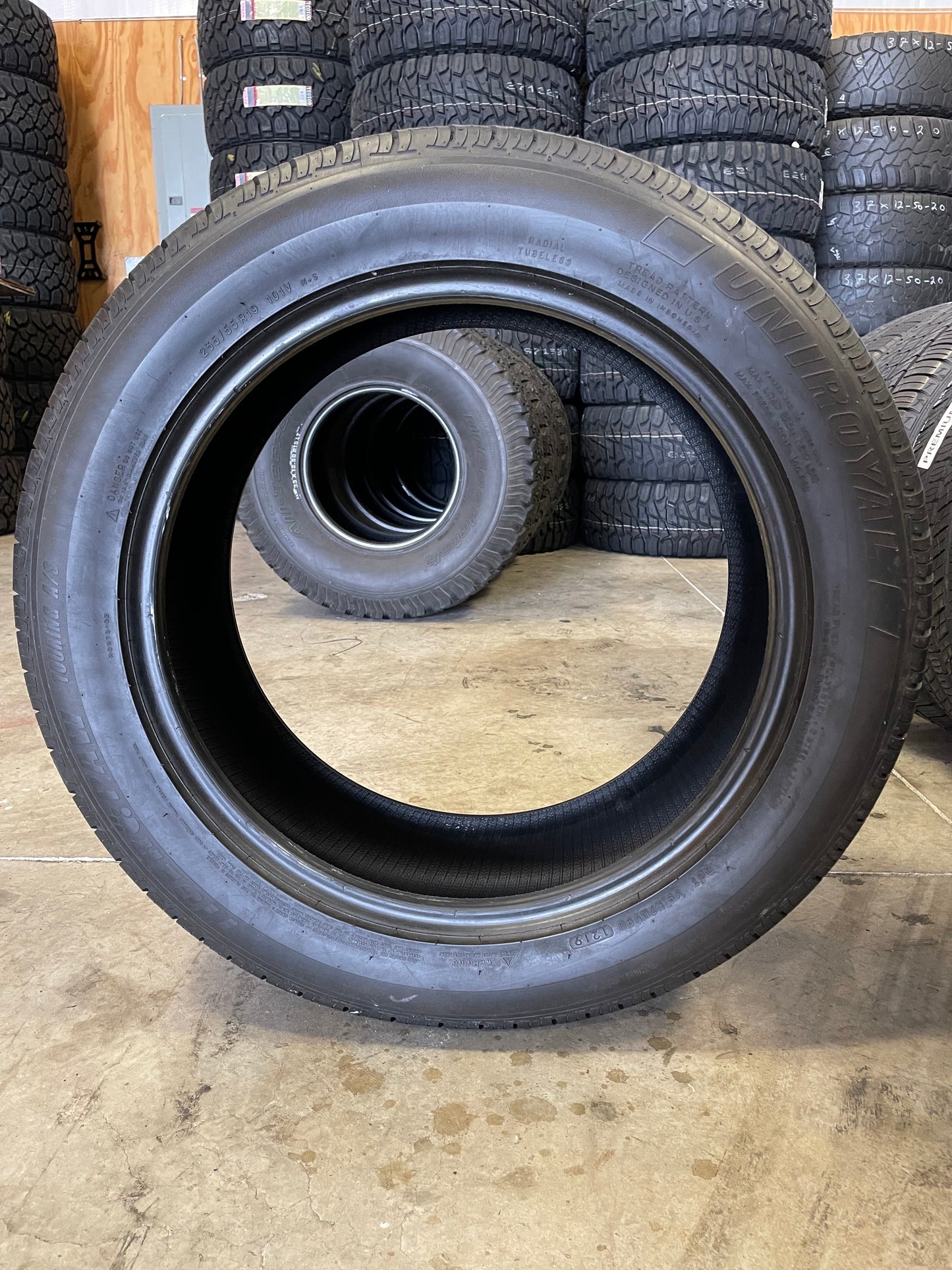 SET OF 2 235/55R19 Uniroyal Tiger Paw Touring A/S 101 V SL - Premium Used Tires