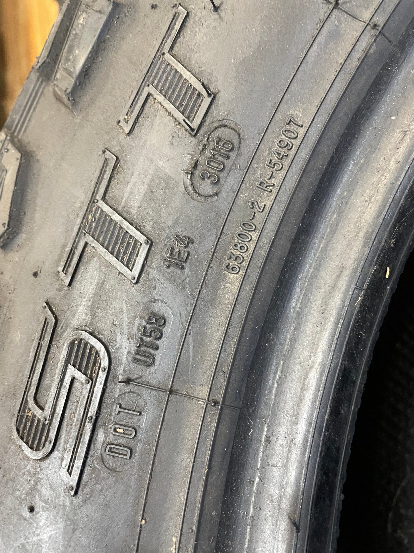 SINGLE 295/60R20 Cooper Dicovery STT Pro 126/123Q E - Used Tires