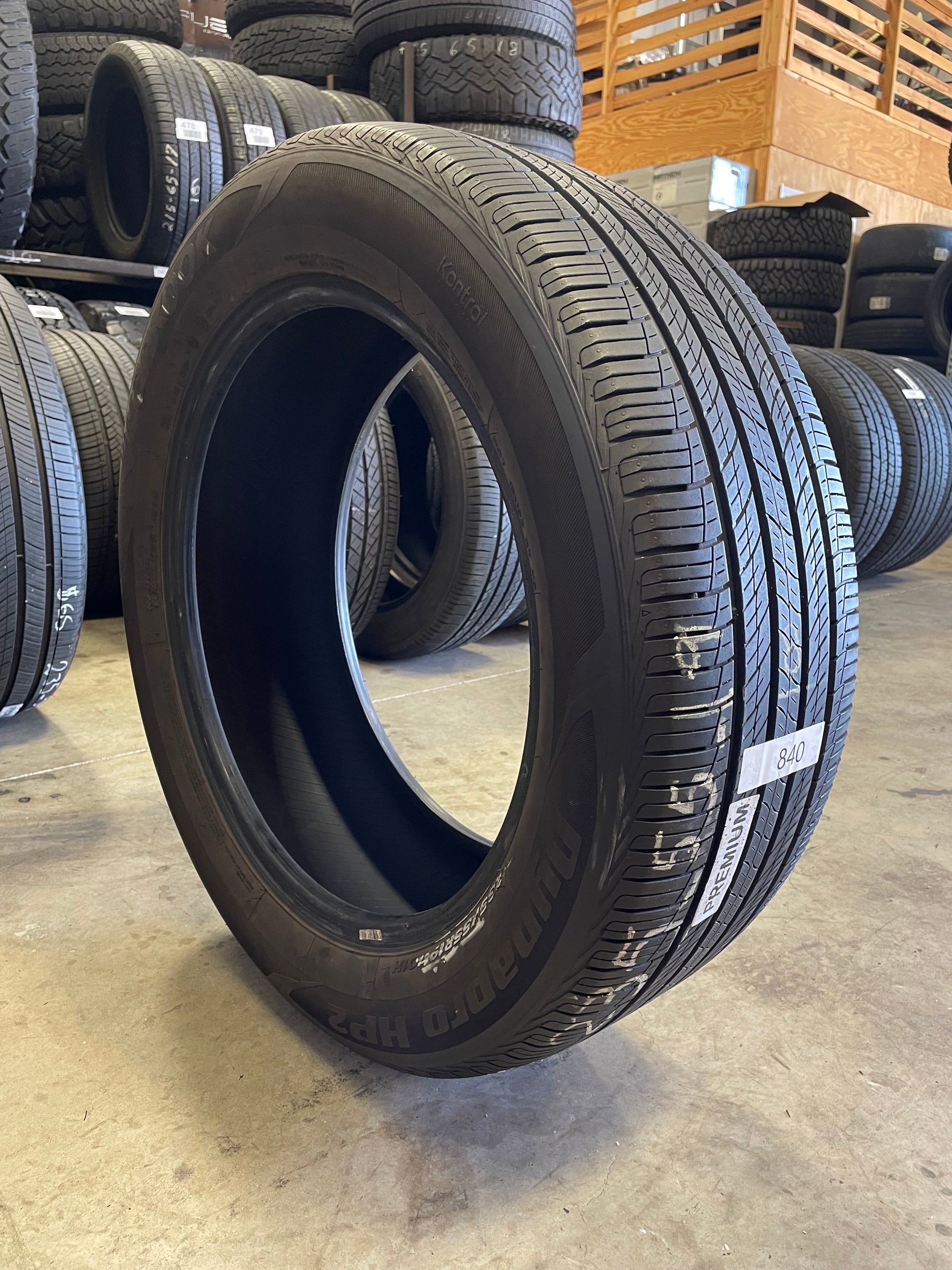 SINGLE 235/55R19 Hankook Dynapro HP2 101 H SL - Premium Used Tires