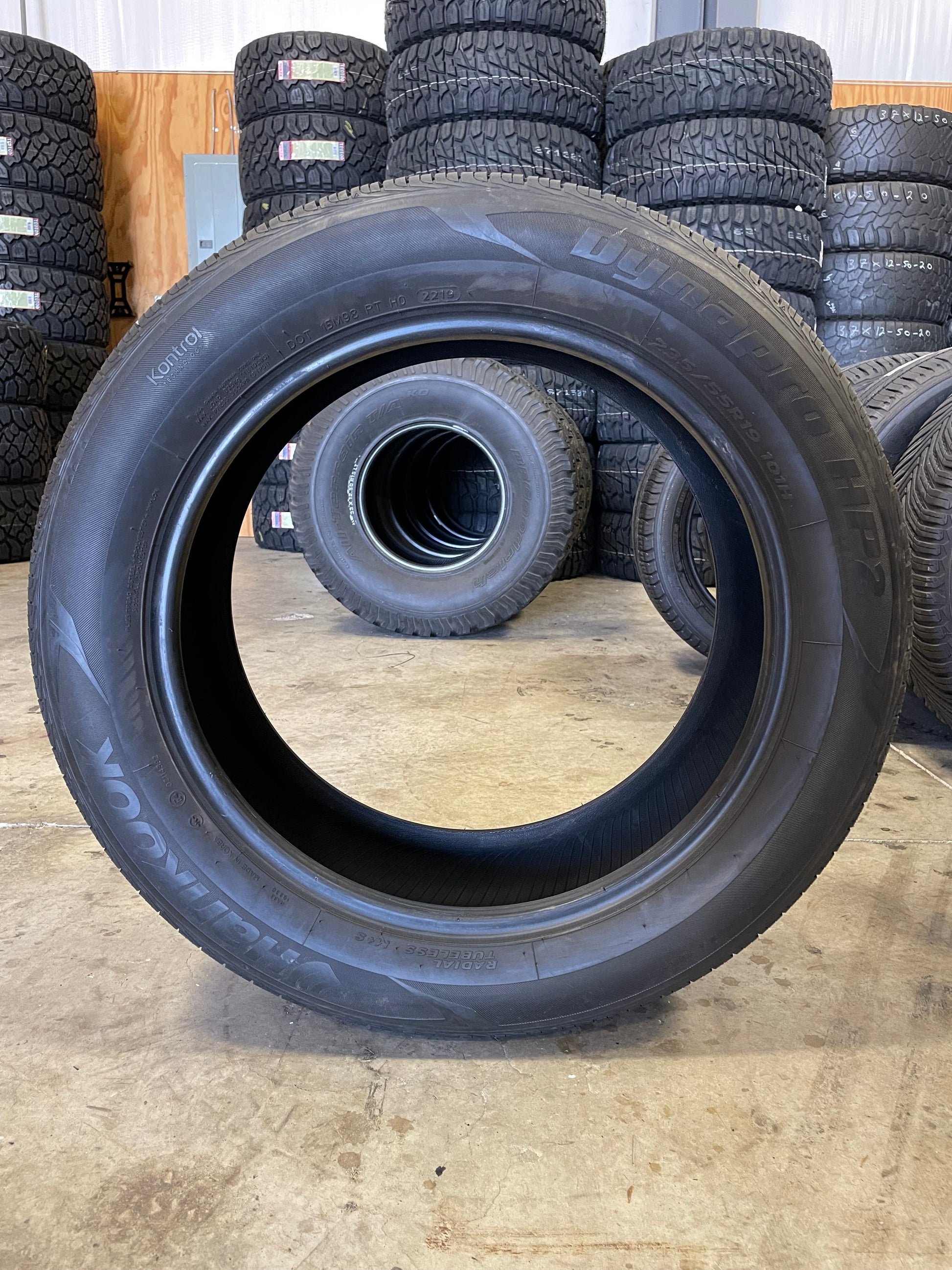 SINGLE 235/55R19 Hankook Dynapro HP2 101 H SL - Premium Used Tires