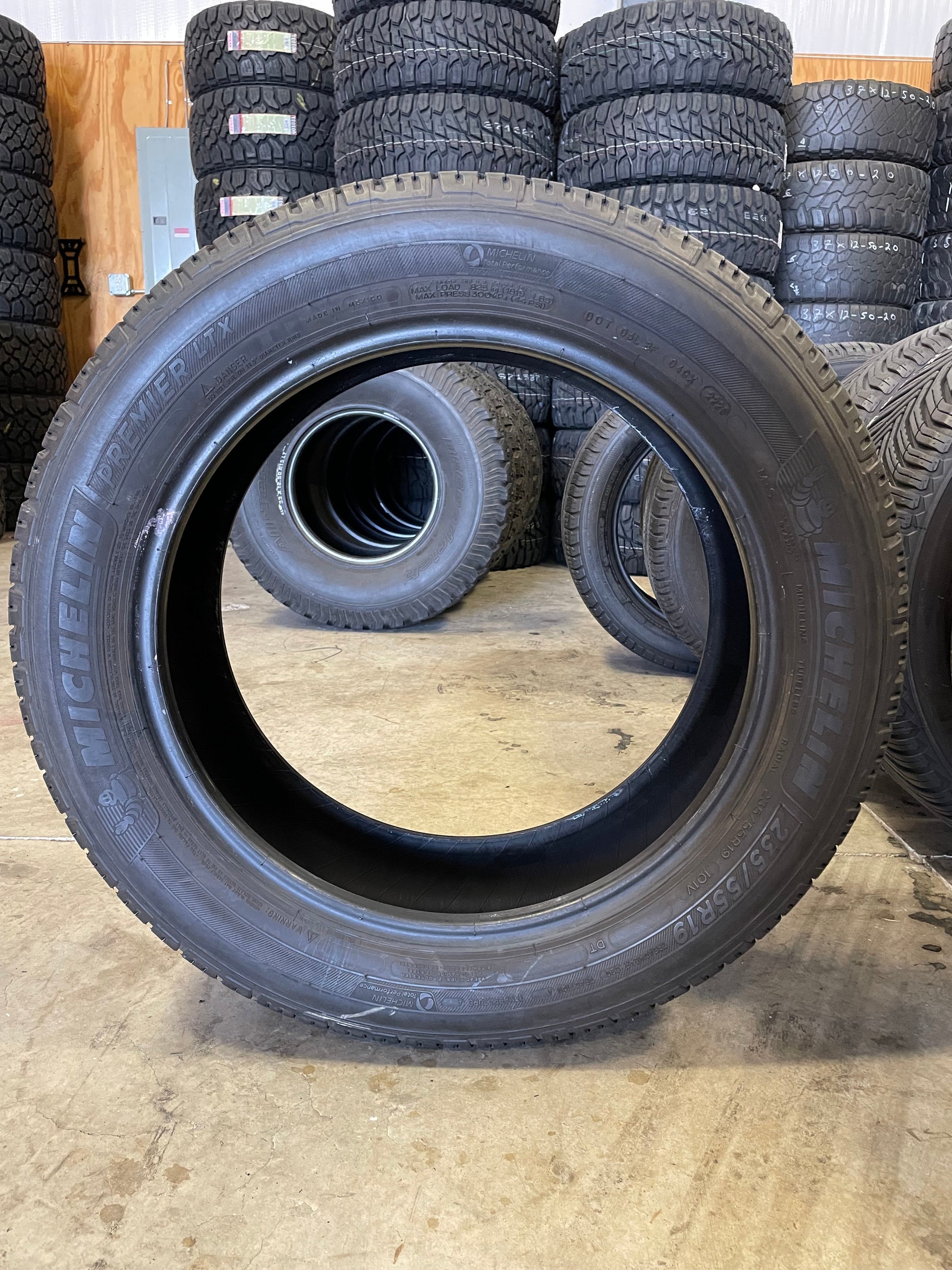 SET OF 2 235/55R19 Michelin Premier LTX 101 V SL - Premium Used Tires