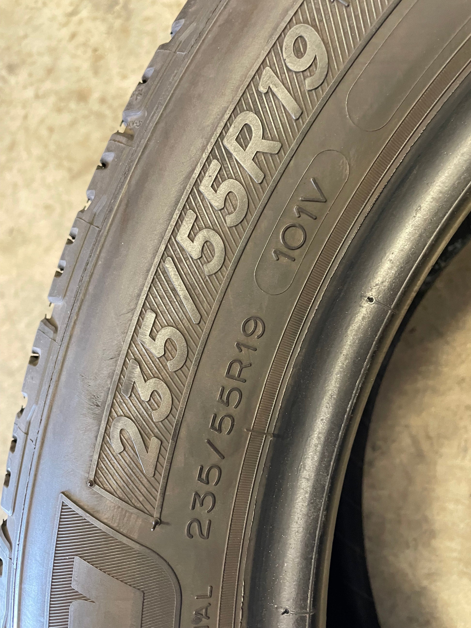 SET OF 2 235/55R19 Michelin Premier LTX 101 V SL - Premium Used Tires