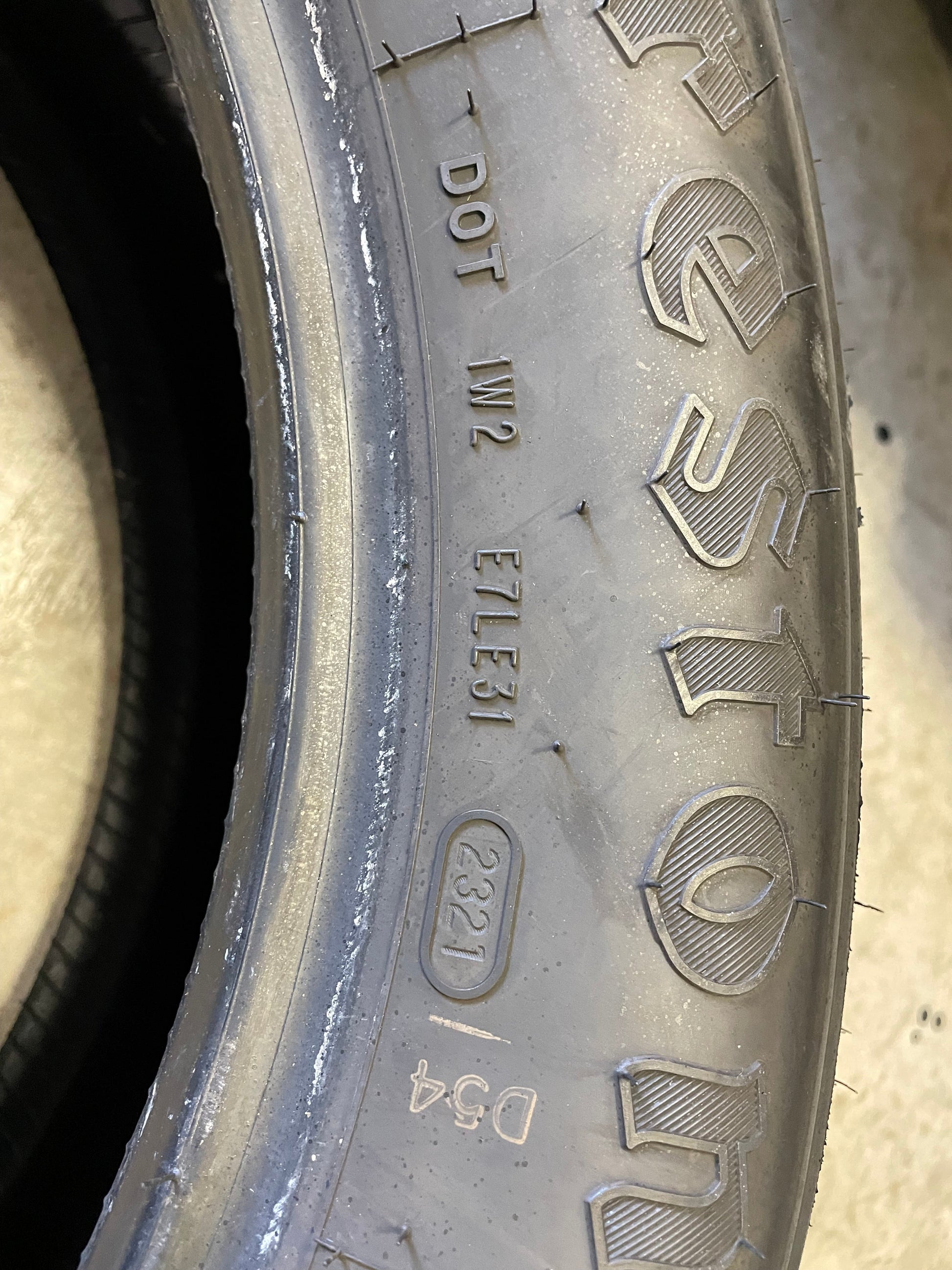 SINGLE 235/55R19 Firestone Destination LE3 101 H SL - Premium Used Tires