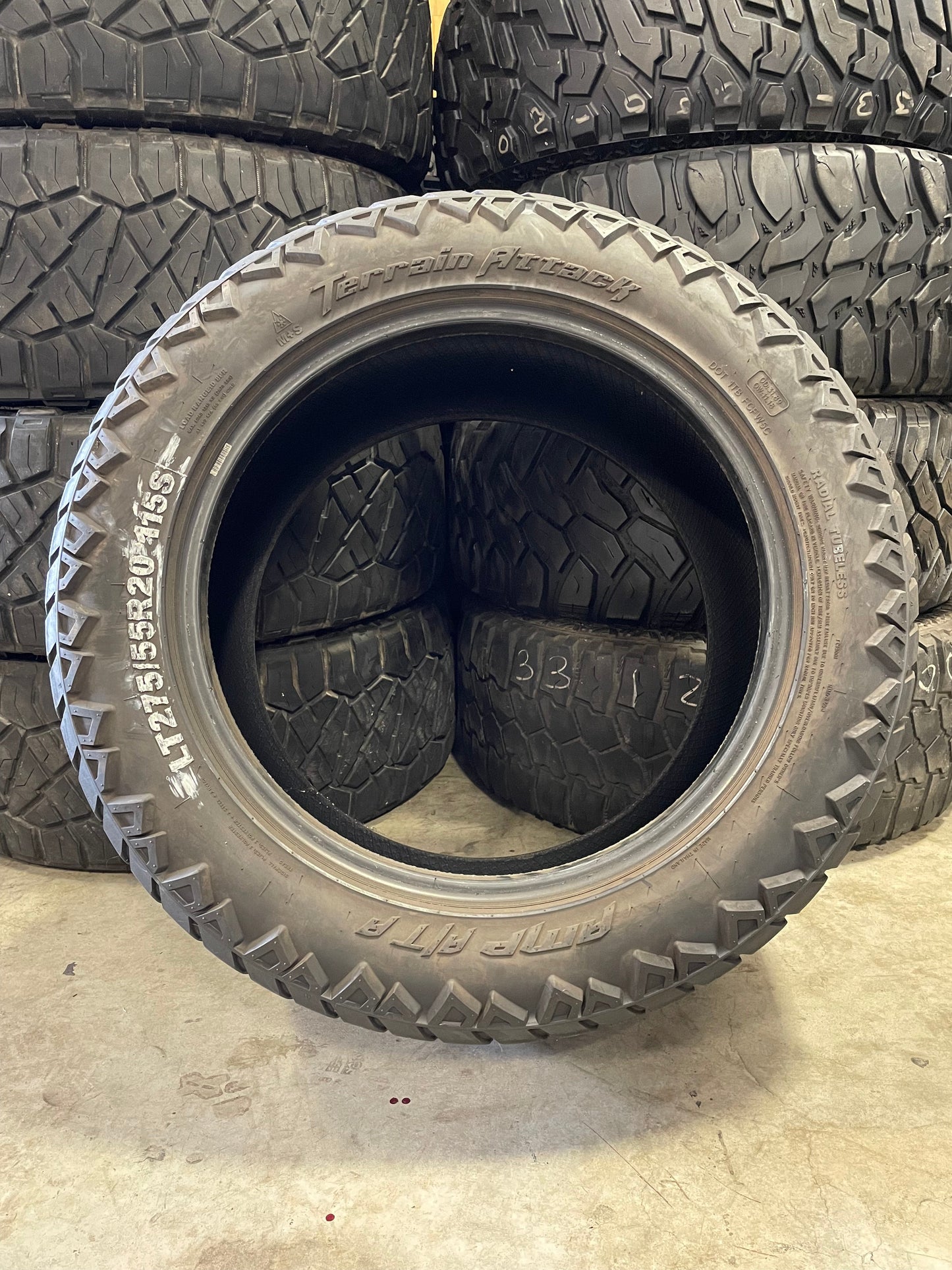 SINGLE 275/55R20 AMP Terrain Attack RT 115S D - Used Tires