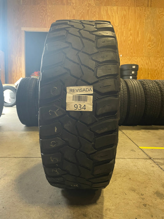 SINGLE 37x12.50R20 Mastercraft Courser MXT 126 P E - Used Tires