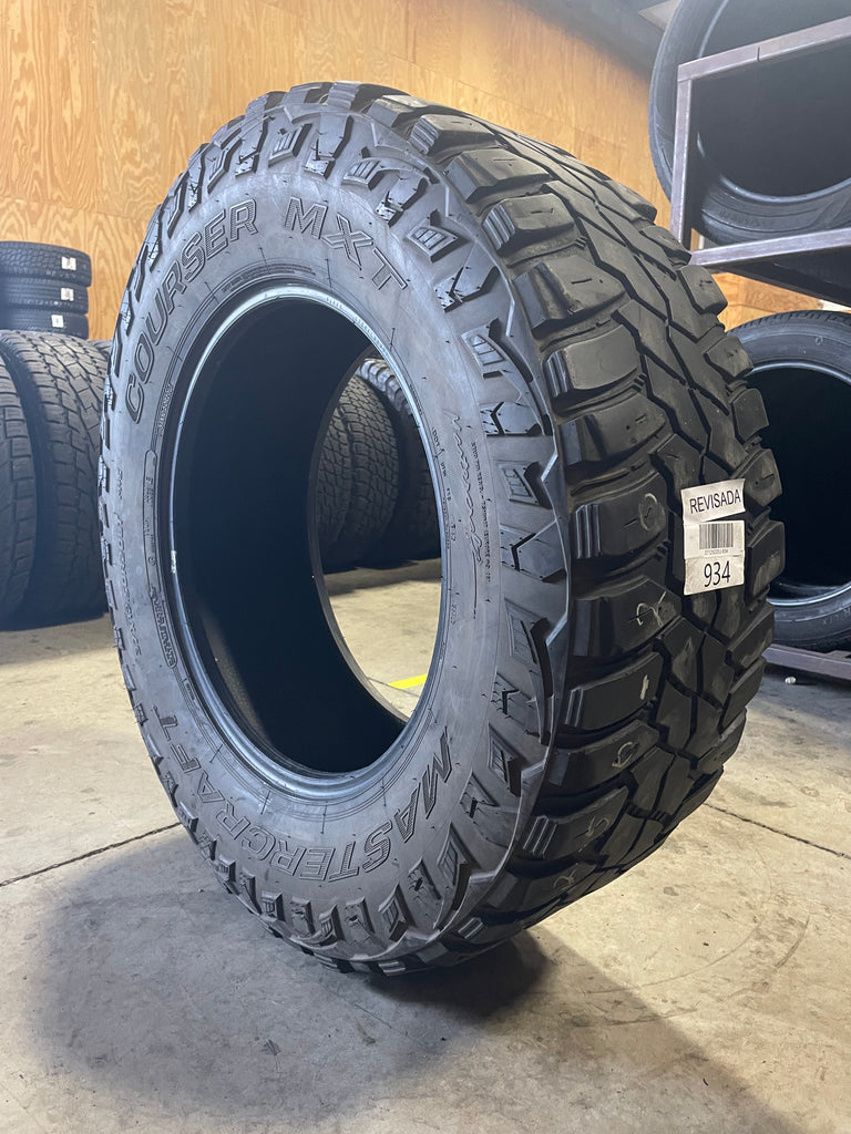 SINGLE 37x12.50R20 Mastercraft Courser MXT 126 P E - Used Tires